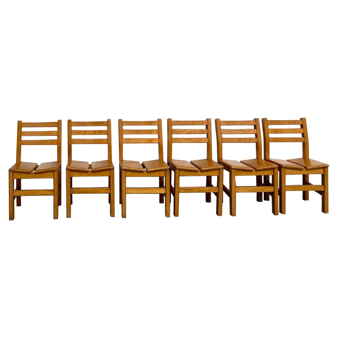Set di 6 sedie in olmo massiccio "Les Arcs", realizzate negli anni '70, Francia in vendita