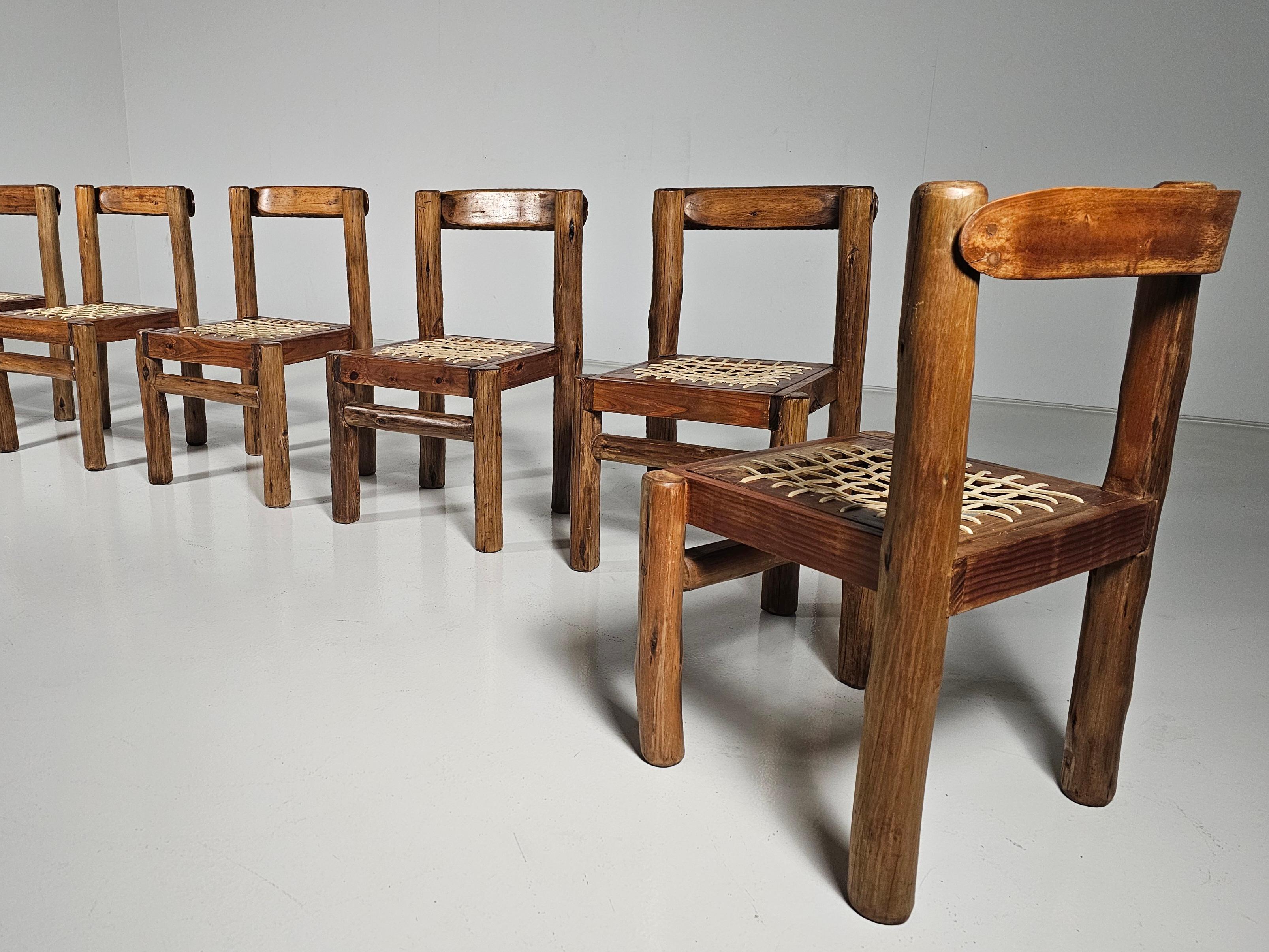 Set of 6 Solid pine wood and leather Brutalist Dining Chairs, Belgium, 1970s For Sale 1