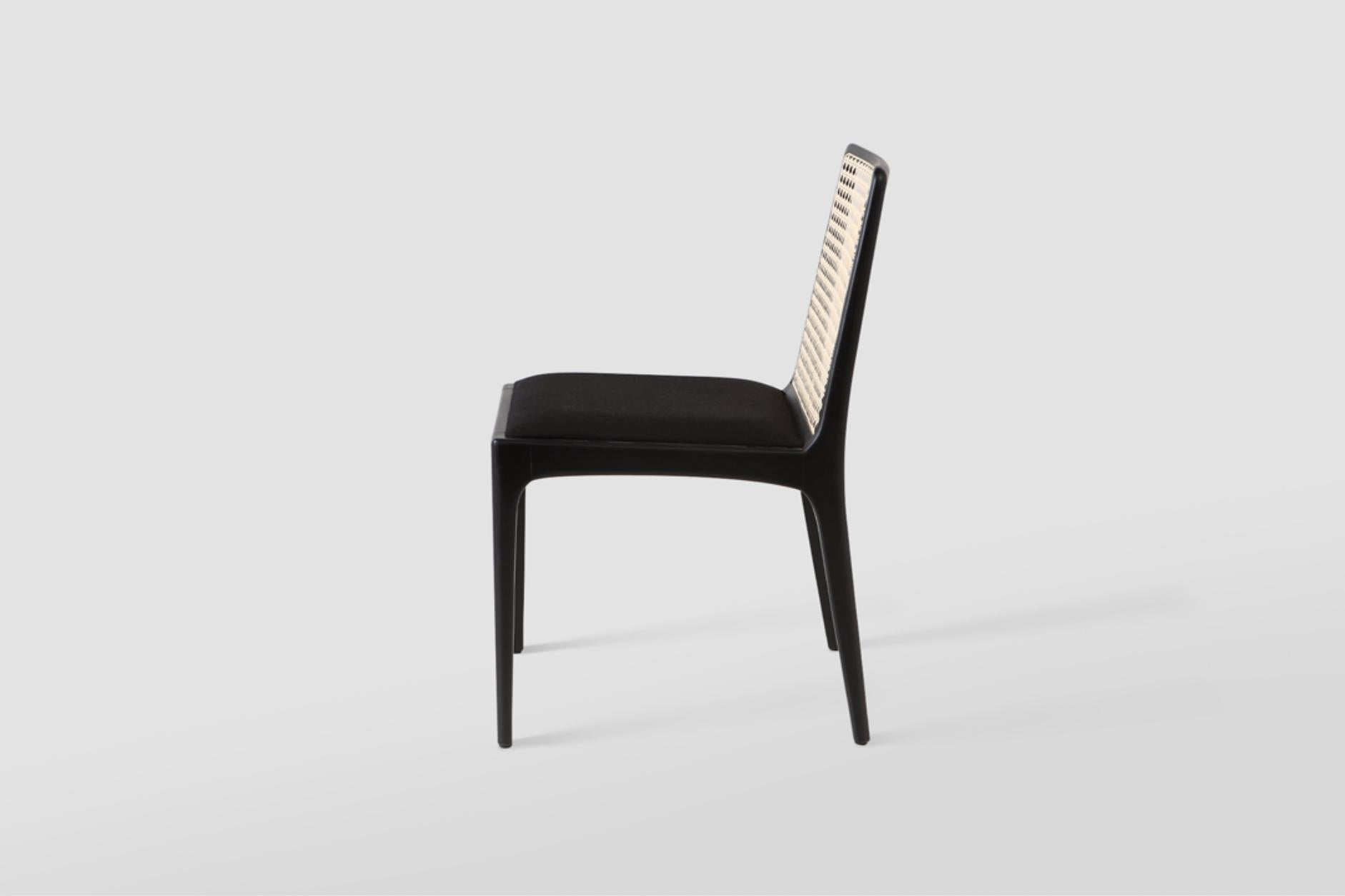 Tissé à la main Ensemble de 6 chaisesJulia en bois massif ébène, noires, paille et tissu en vente