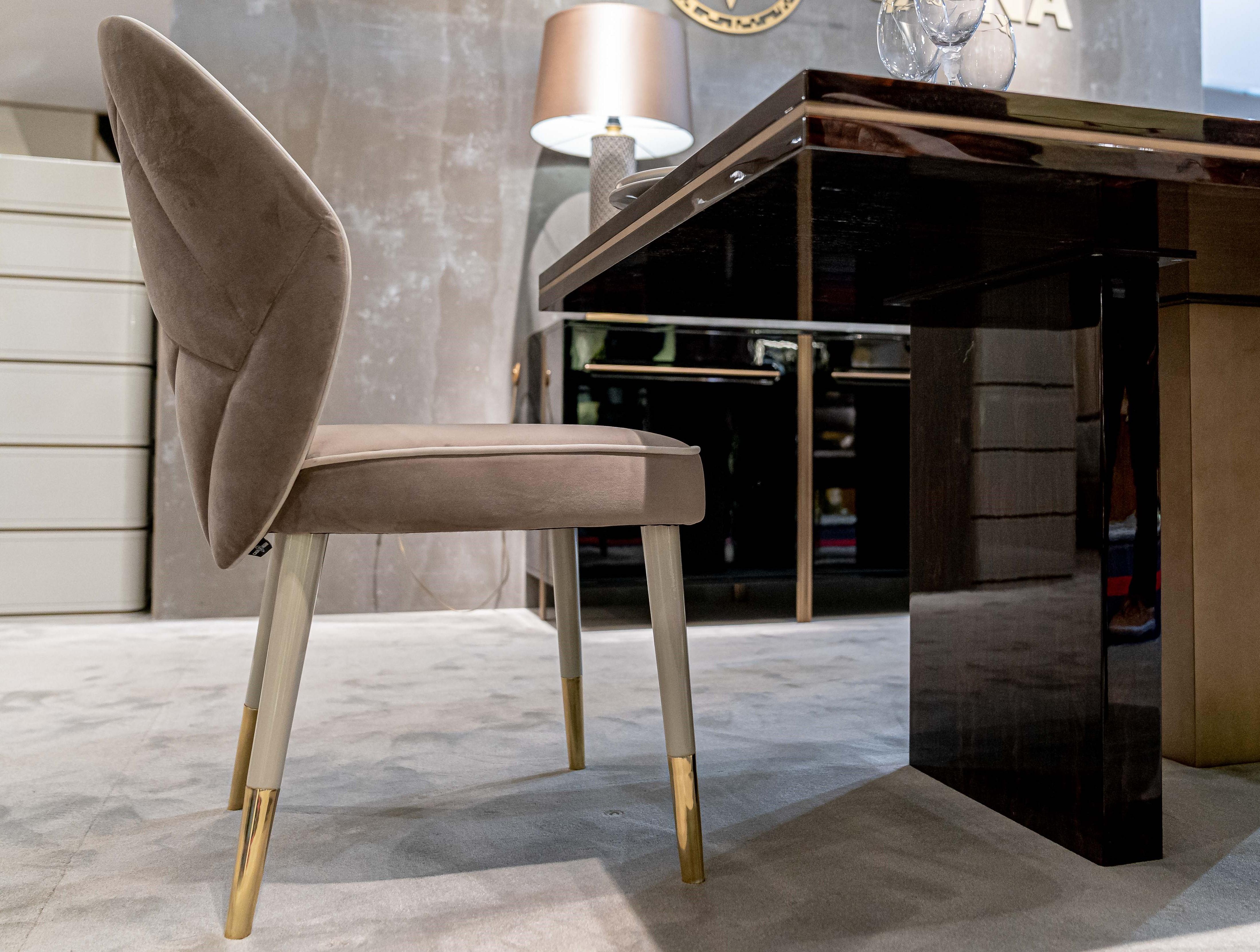 Lacquered Set of 6 Sophia Dining Chair with Beautiful Back Details and Brushed Brass Tips