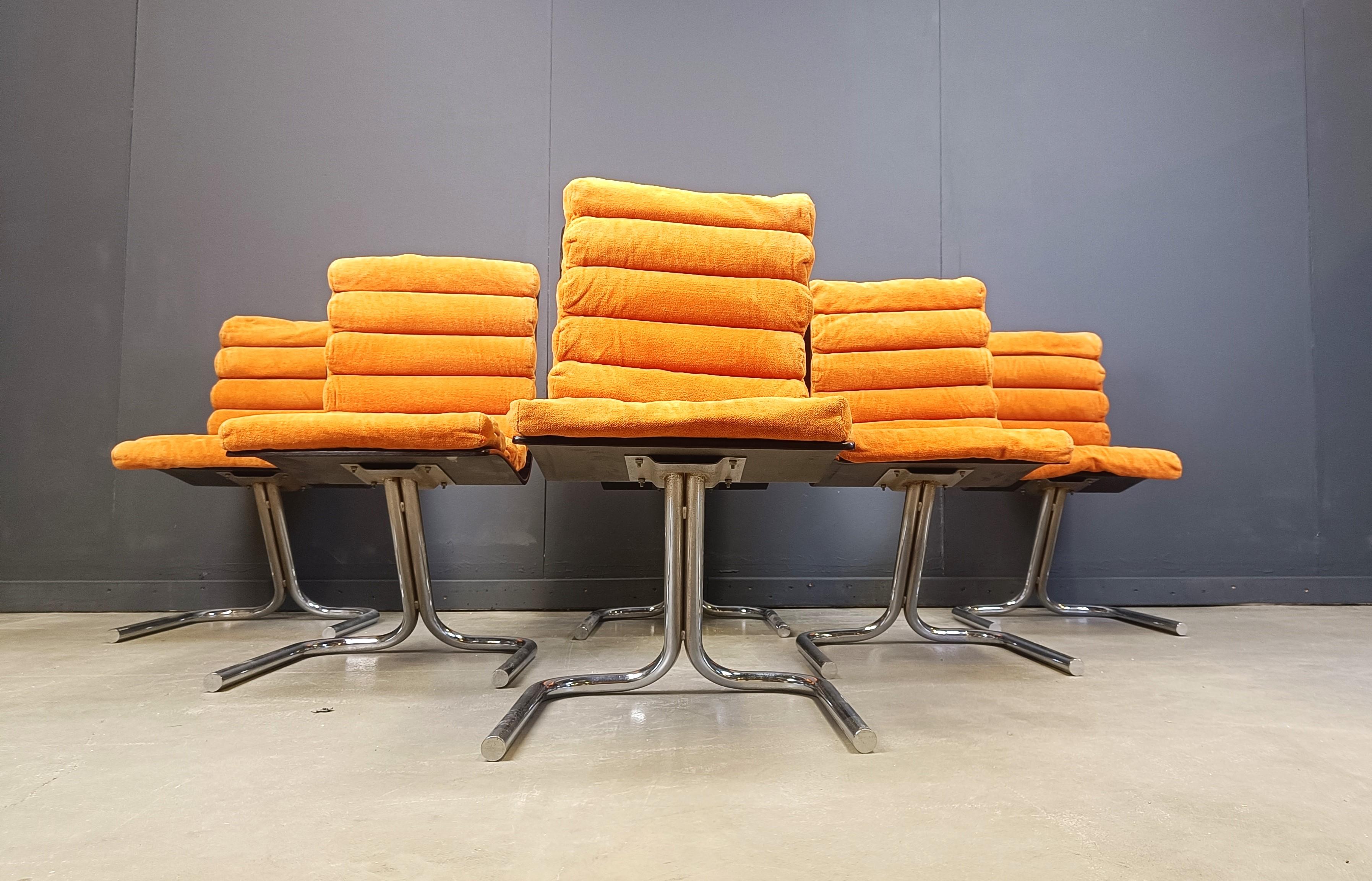Late 20th Century Set of 6 space age dining chairs, 1970s
