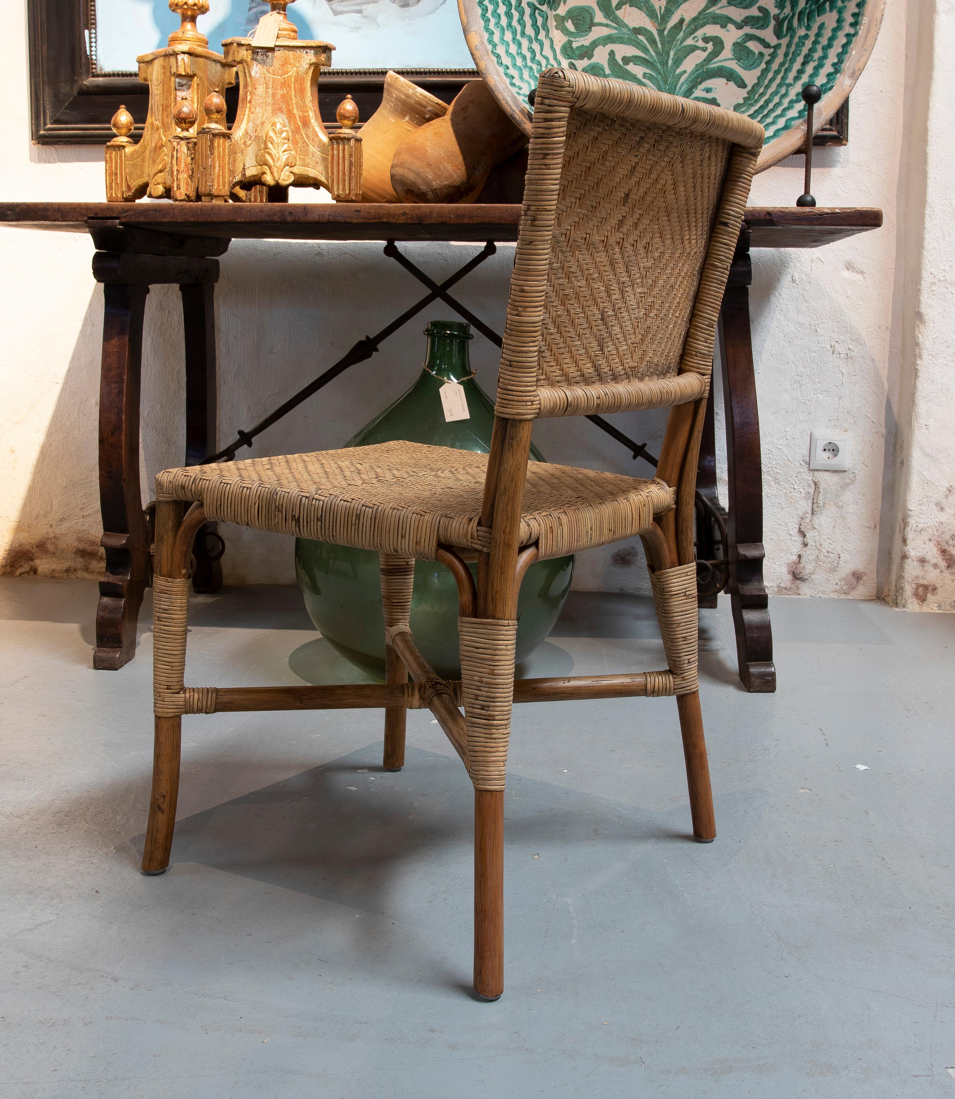 XXIe siècle et contemporain Ensemble de 6 chaises modernes espagnoles en bambou et osier tissé à la main en vente