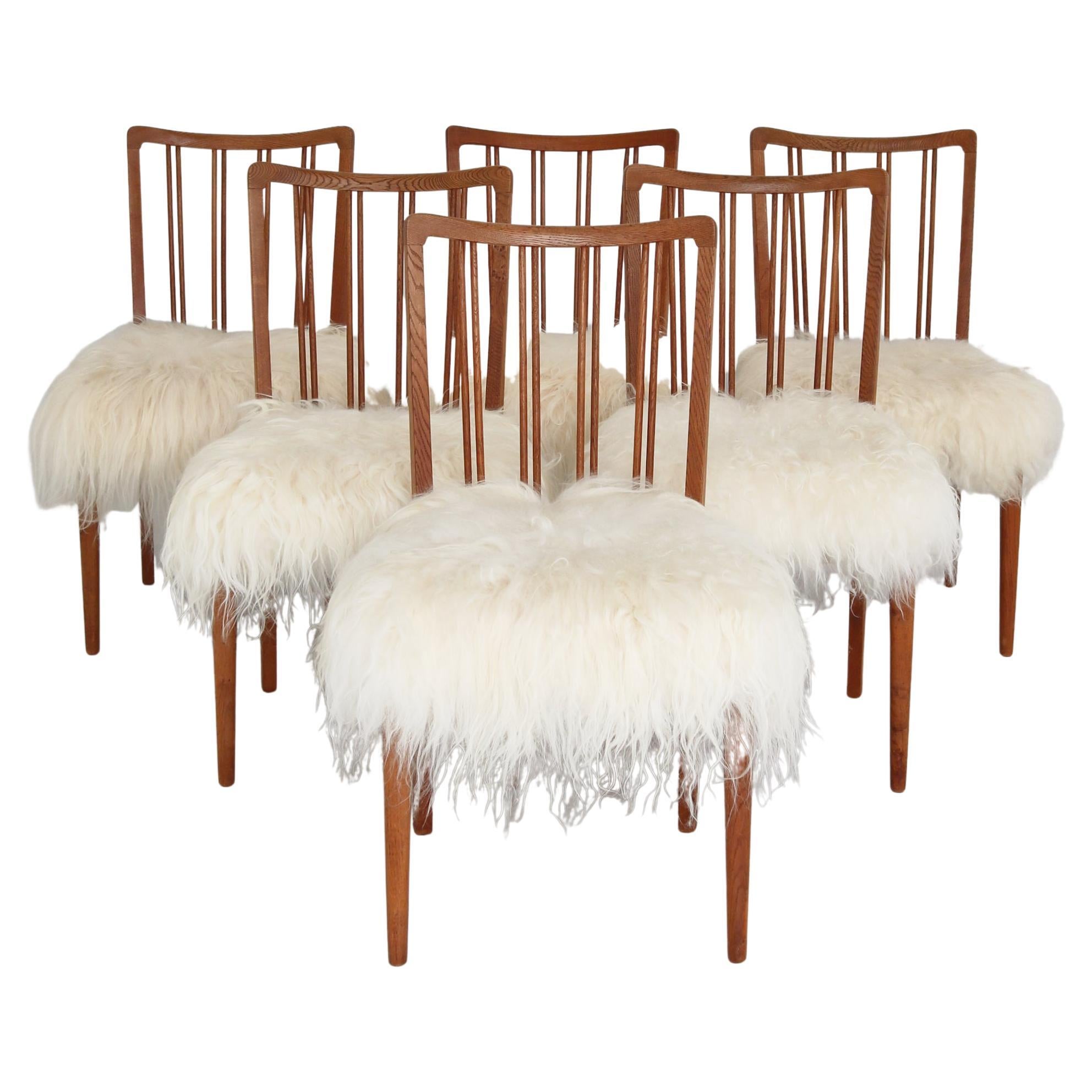 Set of 6 Spindle Back Chairs "Model 101" in Sheepskin & Oak, Denmark, 1950s