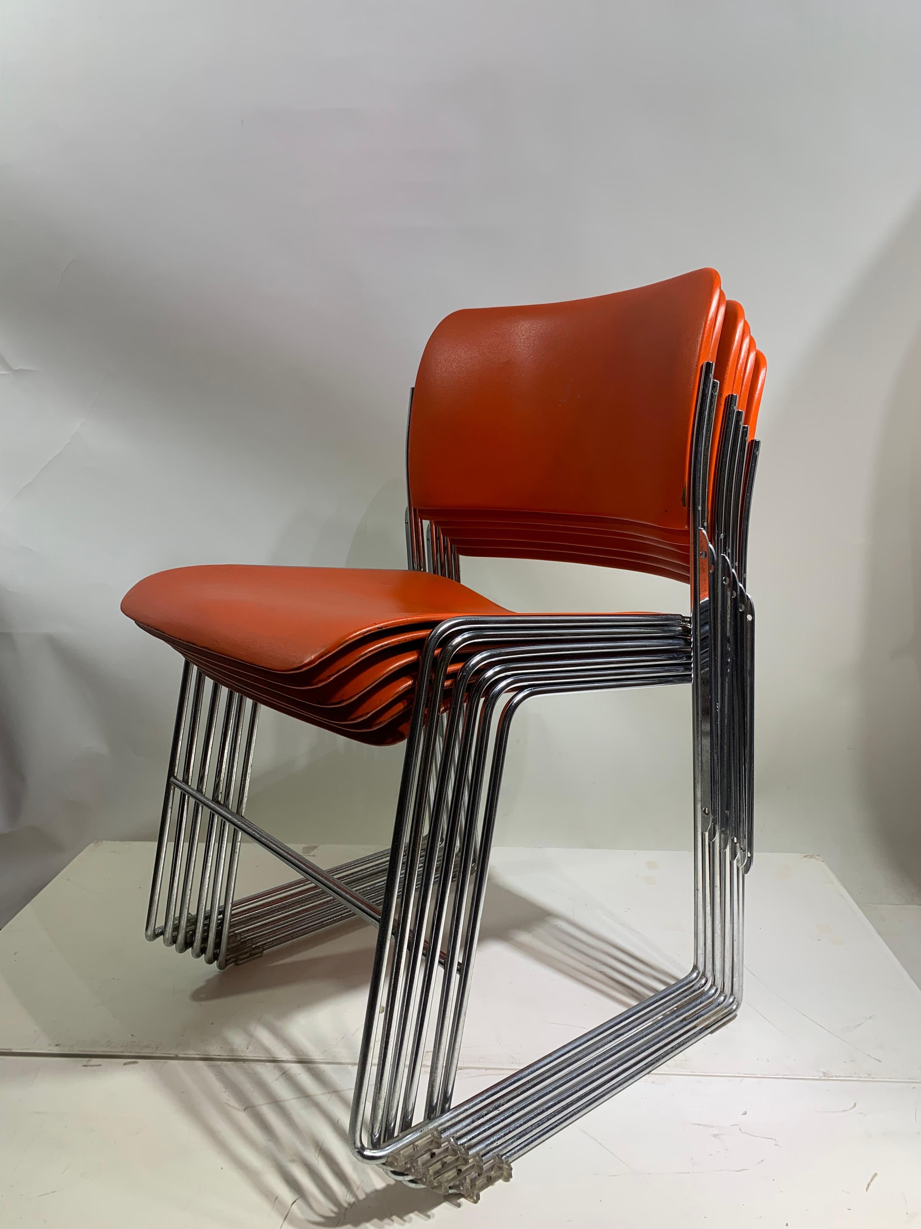 Satz von 6 stapelbaren 40/4 Stühlen in Rot/Orange von David Rowland - GF Business im Angebot 1