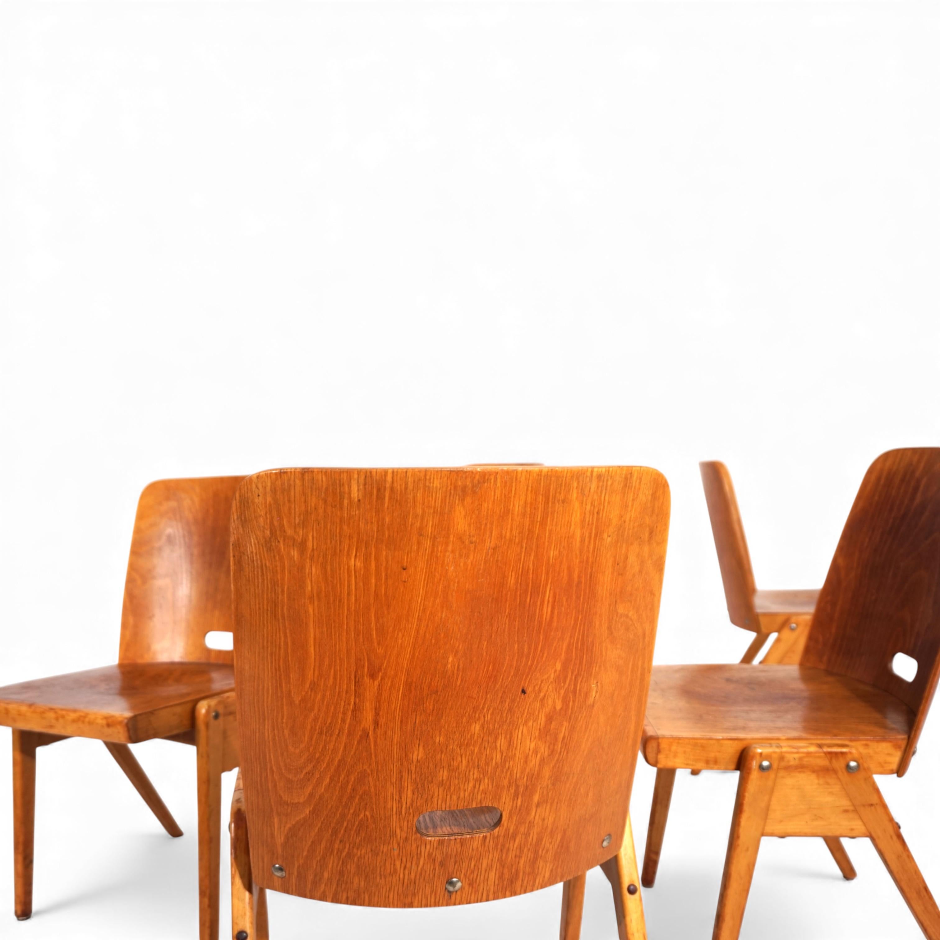 Ensemble de 6 chaises de salle à manger empilables dans le style Bauhaus, 1960 en vente 4