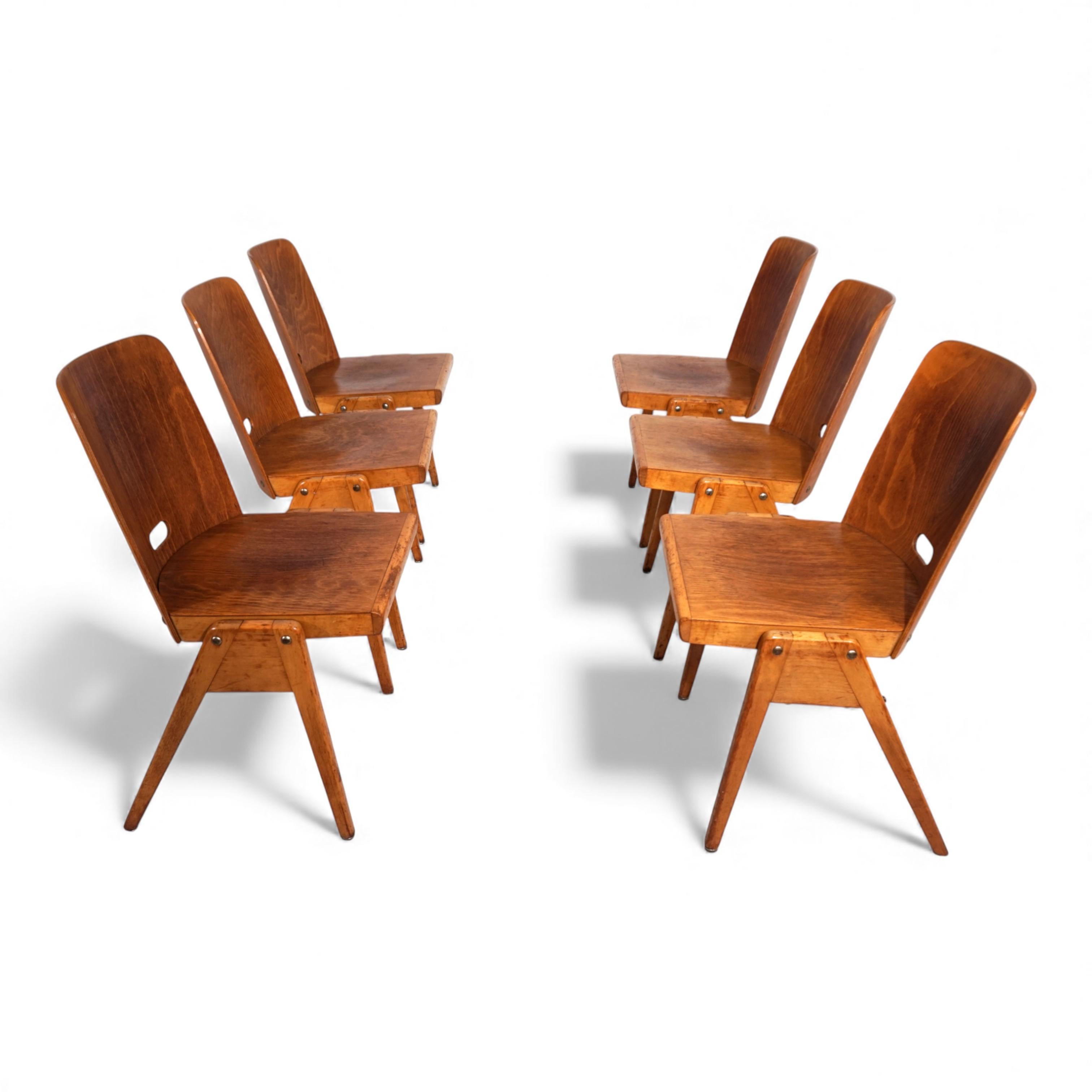 Ensemble de 6 chaises de salle à manger empilables dans le style Bauhaus, 1960 en vente 5