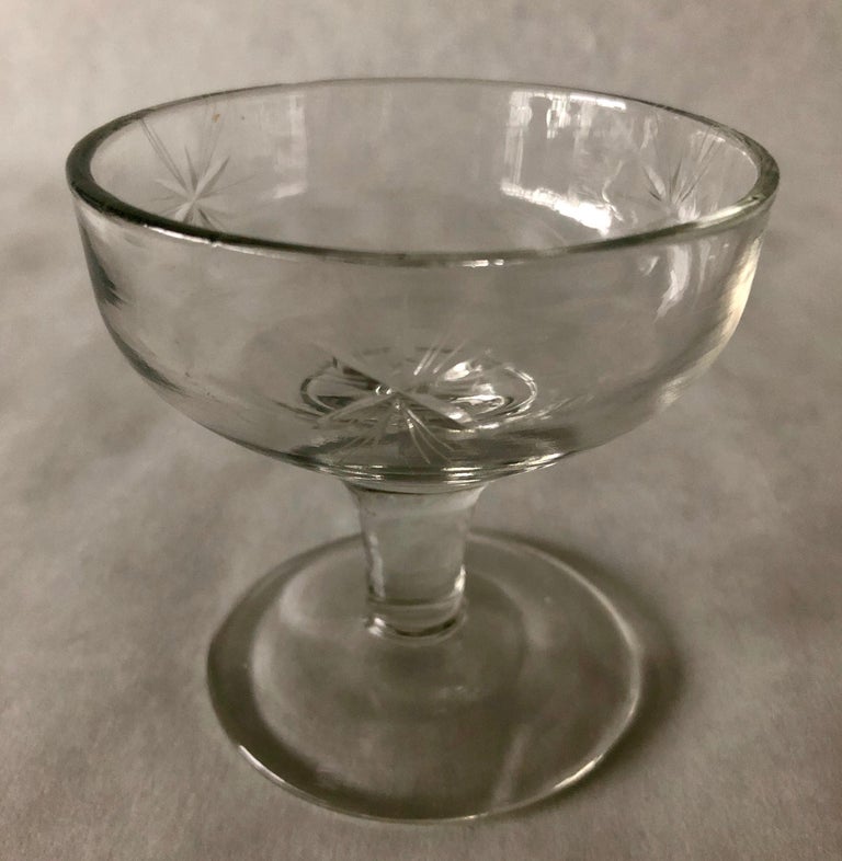 Set of 6 Starburst Etched Glass Champagne Coupe Glasses For Sale at 1stDibs