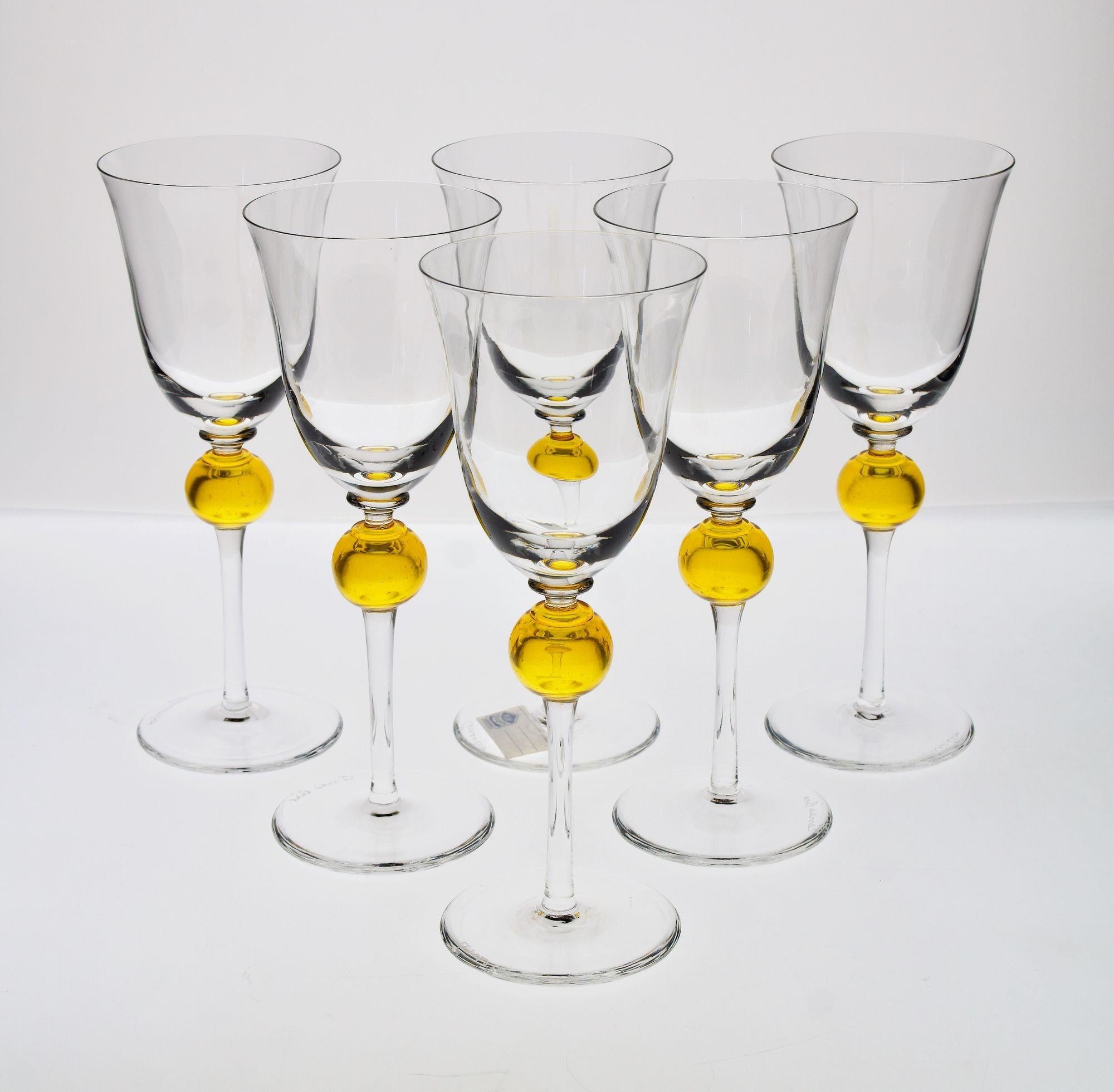 Ensemble de 6 verres à pied en verre transparent avec sphère jaune uranium, Cenedese 1950. en vente 10