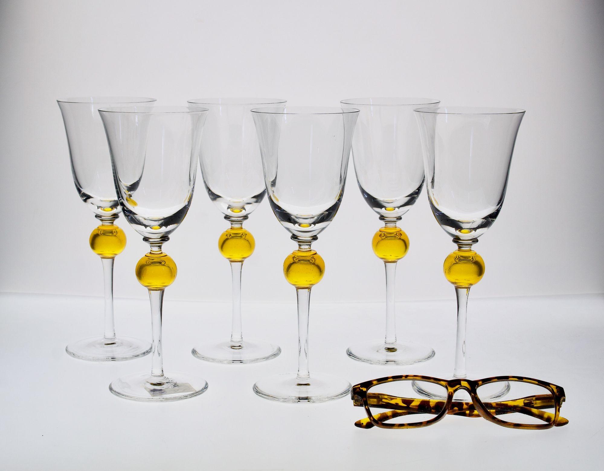 Ensemble de 6 verres à pied en verre transparent avec sphère jaune uranium, Cenedese 1950. en vente 11