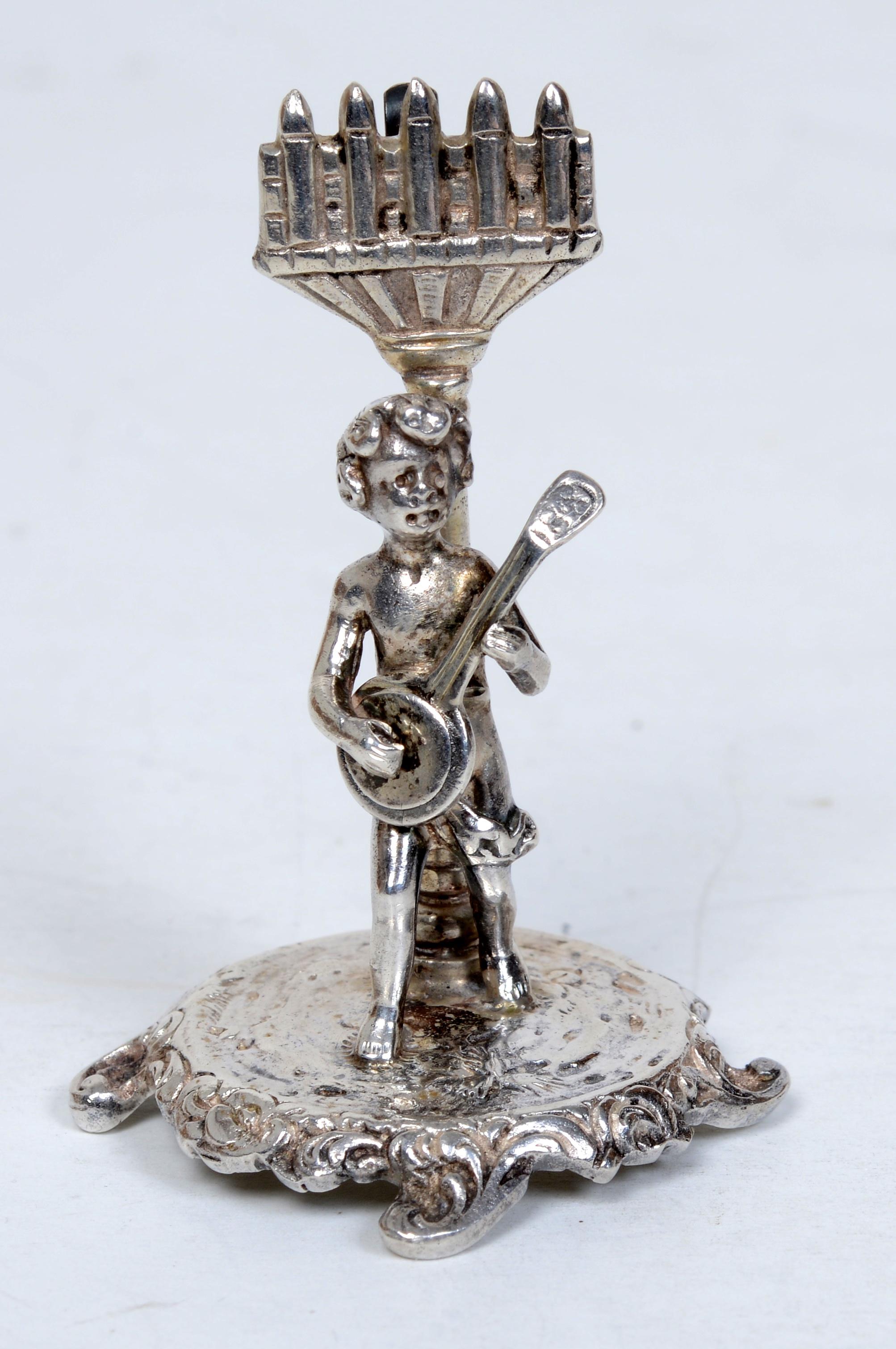 Satz von 6 Sterling Silber Geburtstag Platzkartenhalter mit Miniatur-Bandmitglieder im Zustand „Hervorragend“ im Angebot in valatie, NY