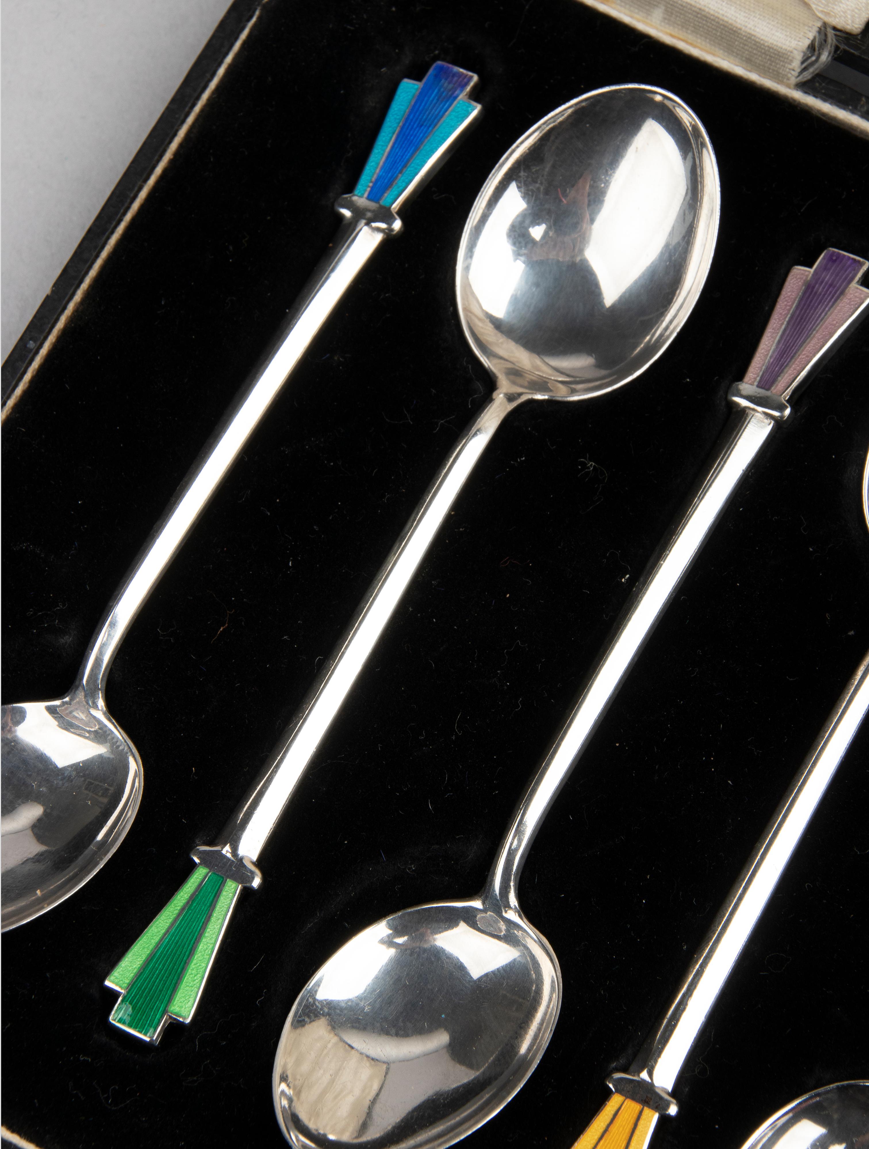 Set of 6 Sterling Silver Enameled Art Deco Teaspoons from Birmingham 1936 In Good Condition For Sale In Casteren, Noord-Brabant