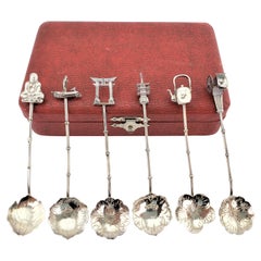 Set di 6 cucchiaini da caffè giapponesi figurati in argento sterling con astuccio