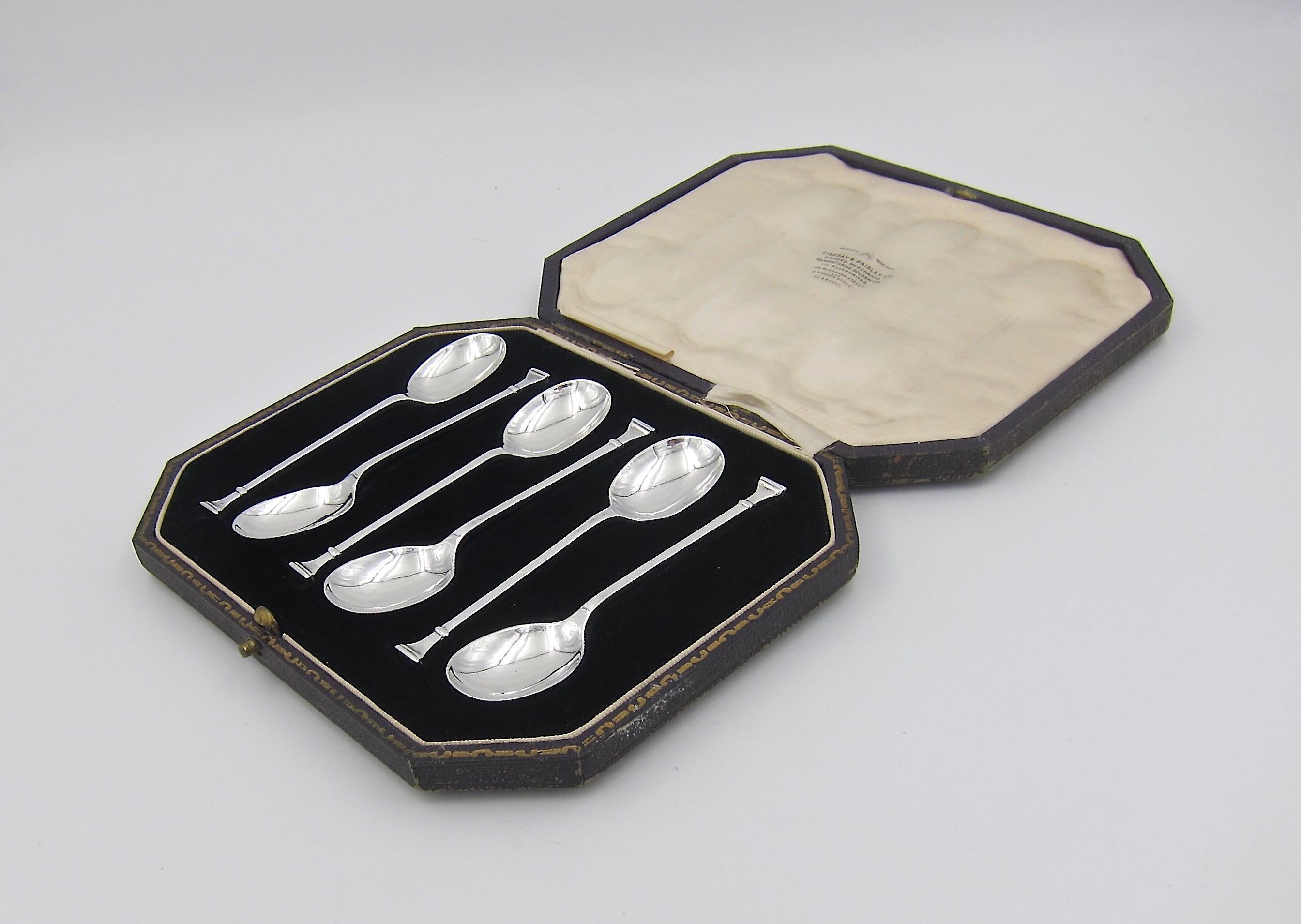 Set of 6 Sterling Silver Spoons from Cooper Brothers and Sons of Sheffield 1925 In Good Condition In Los Angeles, CA