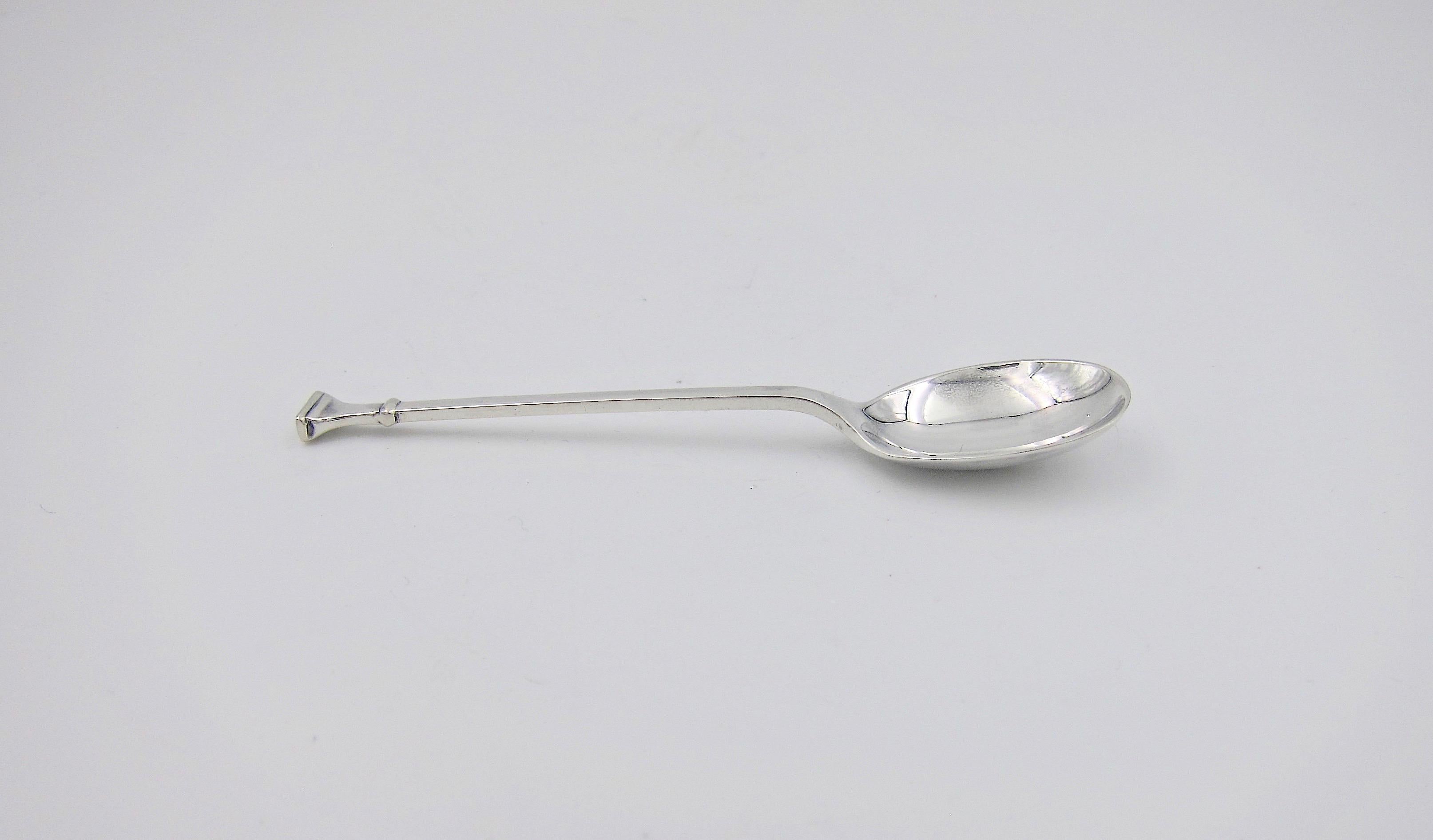20th Century Set of 6 Sterling Silver Spoons from Cooper Brothers and Sons of Sheffield 1925