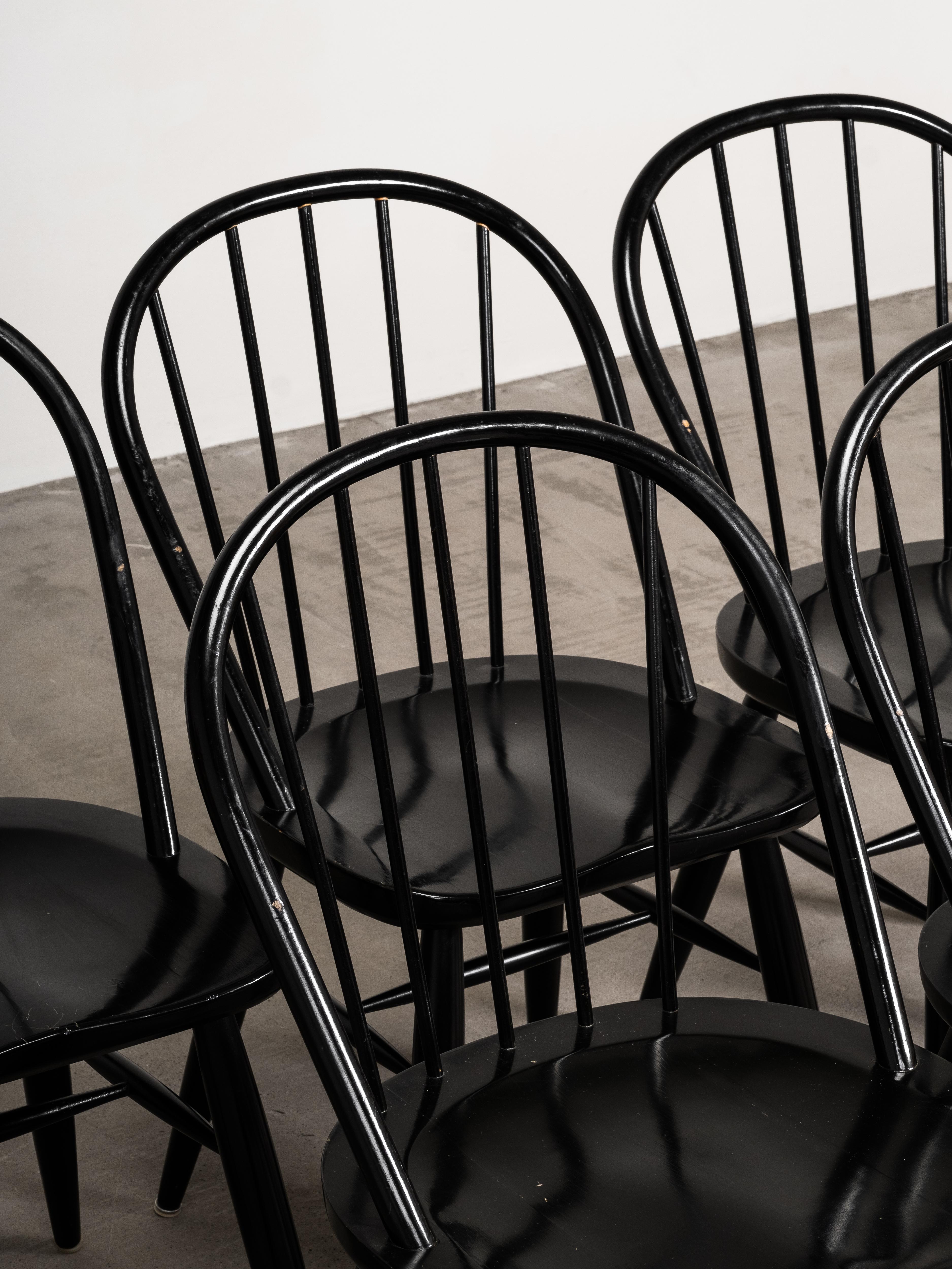 Ensemble de 6 chaises de salle à manger à dossier en forme de bâton par Carl-Gustaf Hiort af Ornäs, Finlande, années 1950 en vente 4