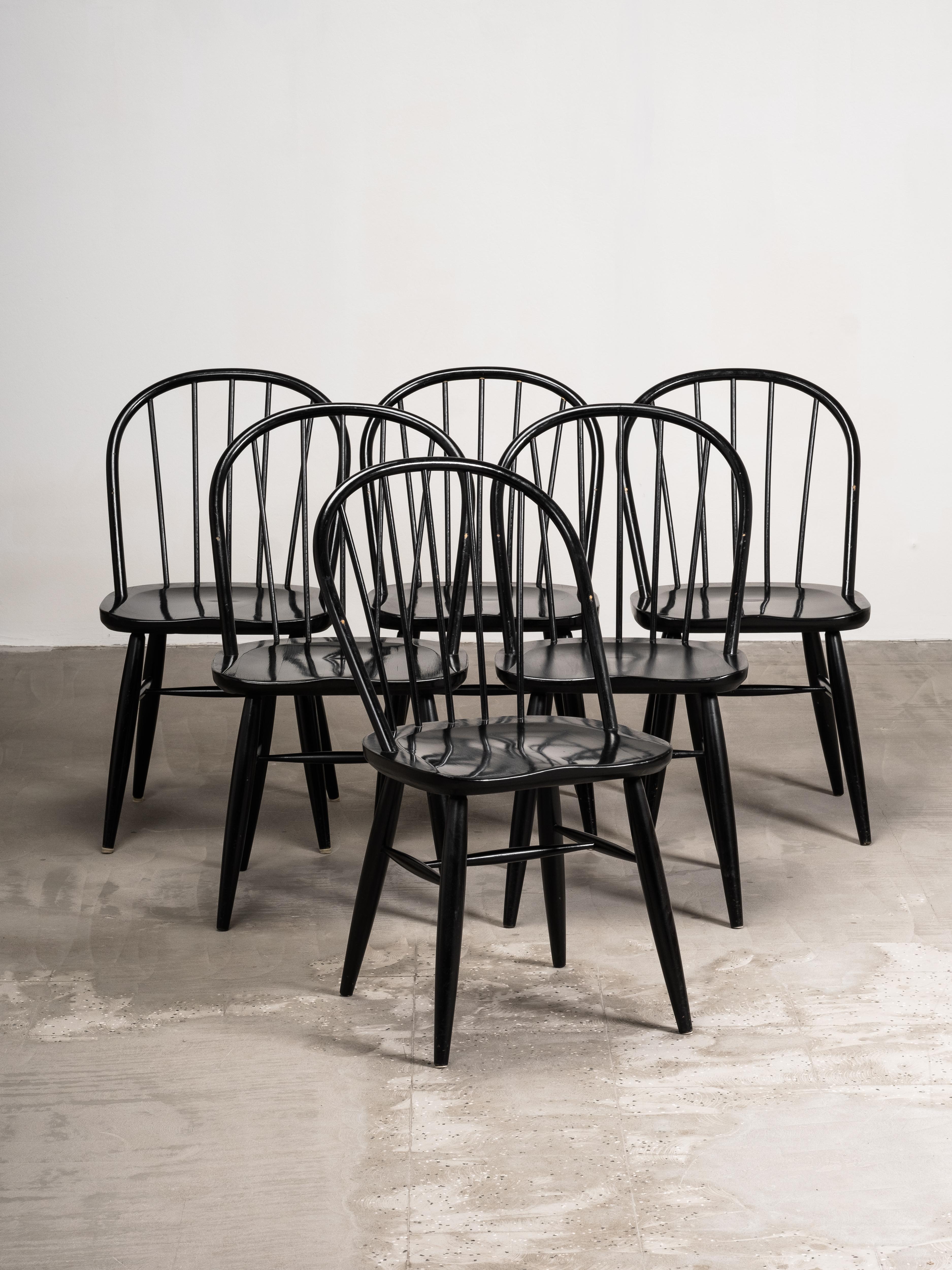 Ensemble de 6 chaises de salle à manger à dossier en forme de bâton par Carl-Gustaf Hiort af Ornäs, Finlande, années 1950 en vente 1
