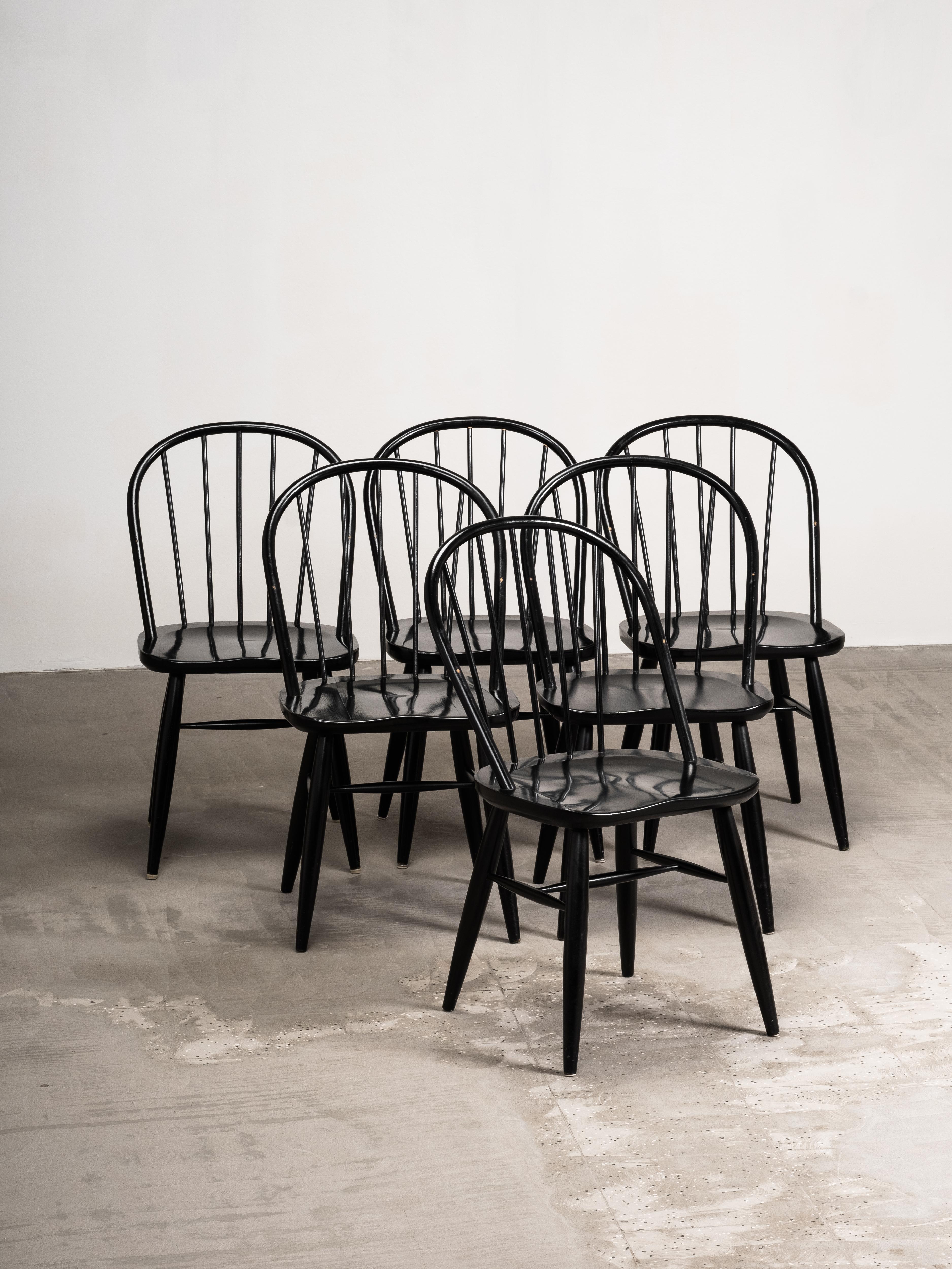 Ensemble de 6 chaises de salle à manger à dossier en forme de bâton par Carl-Gustaf Hiort af Ornäs, Finlande, années 1950 en vente 2