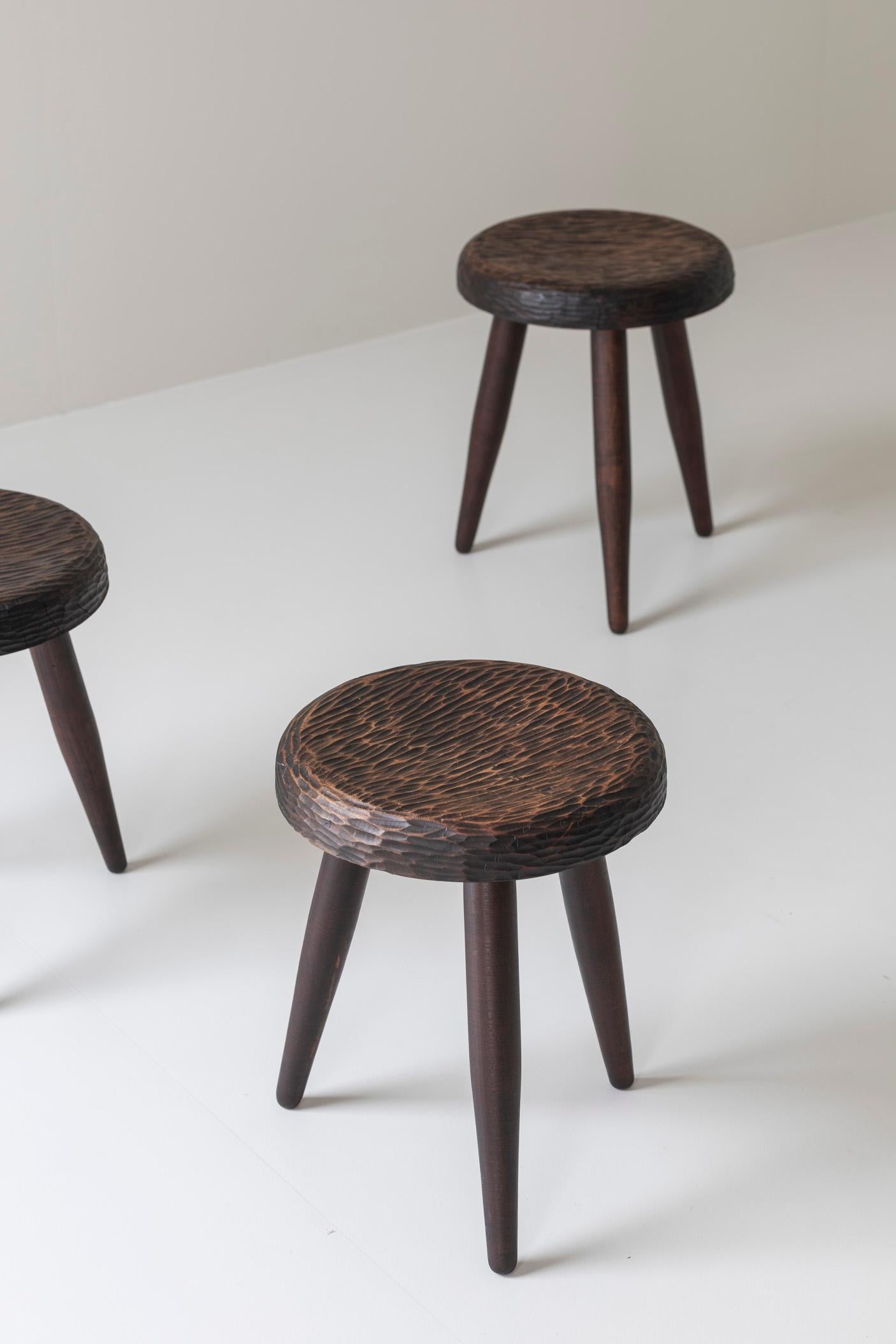 Conjunto de 6 taburetes a la manera de Charlotte Perriand, Francia años 60. en Bueno estado para la venta en Antwerp, BE
