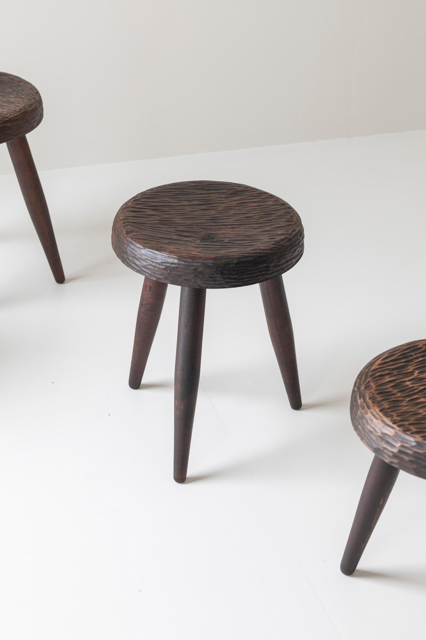 Conjunto de 6 taburetes a la manera de Charlotte Perriand, Francia años 60. mediados del siglo XX en venta