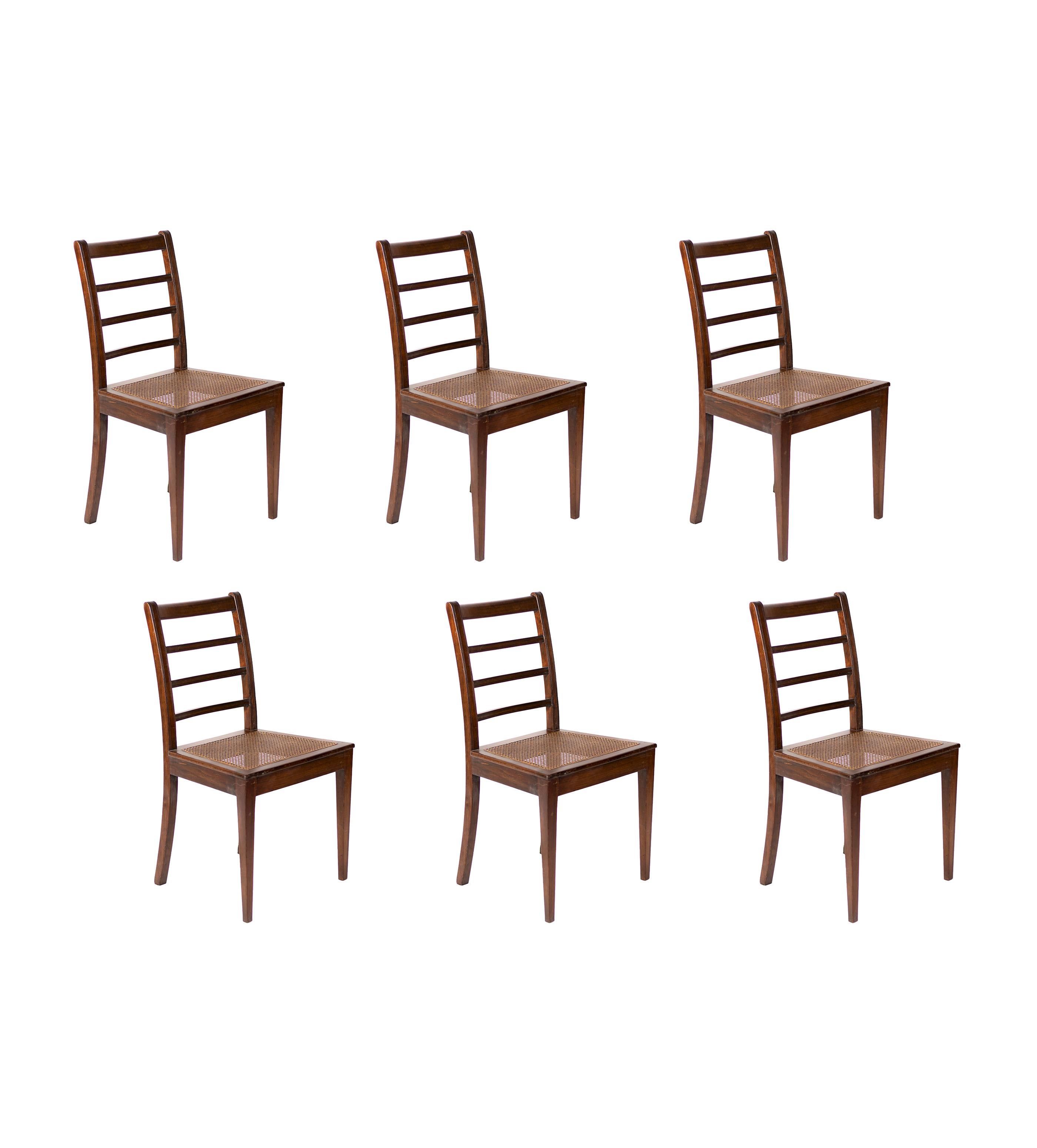 Set Of  6 Straw Upholstery Portuguese Chairs, 20th Century  In Good Condition For Sale In Lisbon, PT