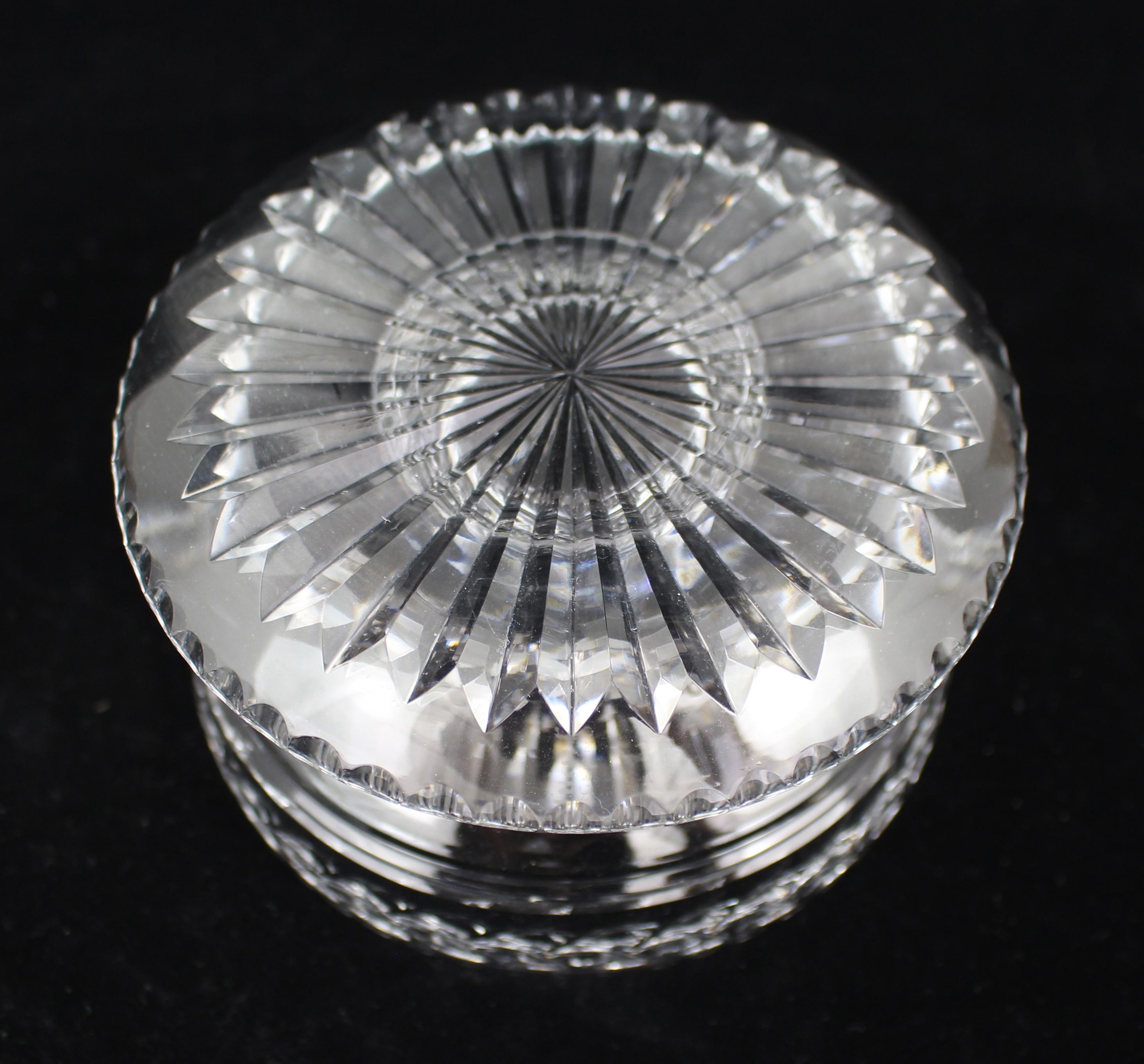 Satz von 6 Stuart Crystal Cheltenham Eisbecher aus geschliffenem Glas (20. Jahrhundert) im Angebot