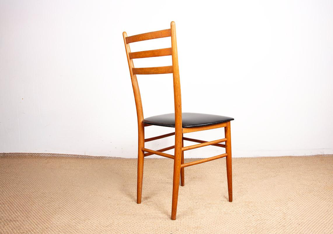 Set of 6 Swedish chairs in curved solid elm and black skai by Yngve Ekstrom 1960 For Sale 5