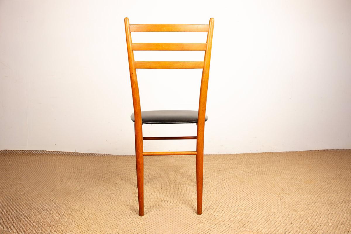Set of 6 Swedish chairs in curved solid elm and black skai by Yngve Ekstrom 1960 For Sale 8