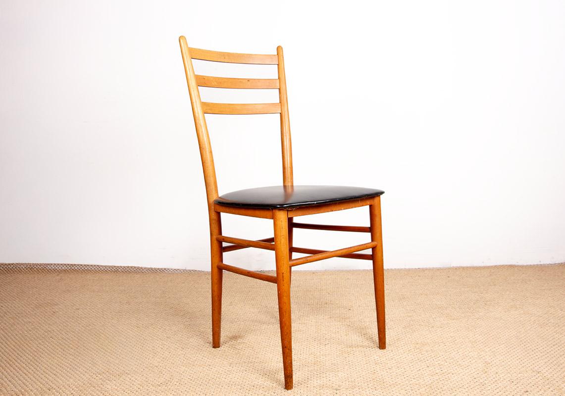 Set of 6 Swedish chairs in curved solid elm and black skai by Yngve Ekstrom 1960 For Sale 2