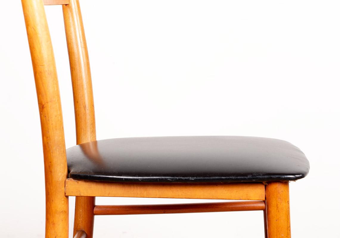 Set of 6 Swedish chairs in curved solid elm and black skai by Yngve Ekstrom 1960 For Sale 3
