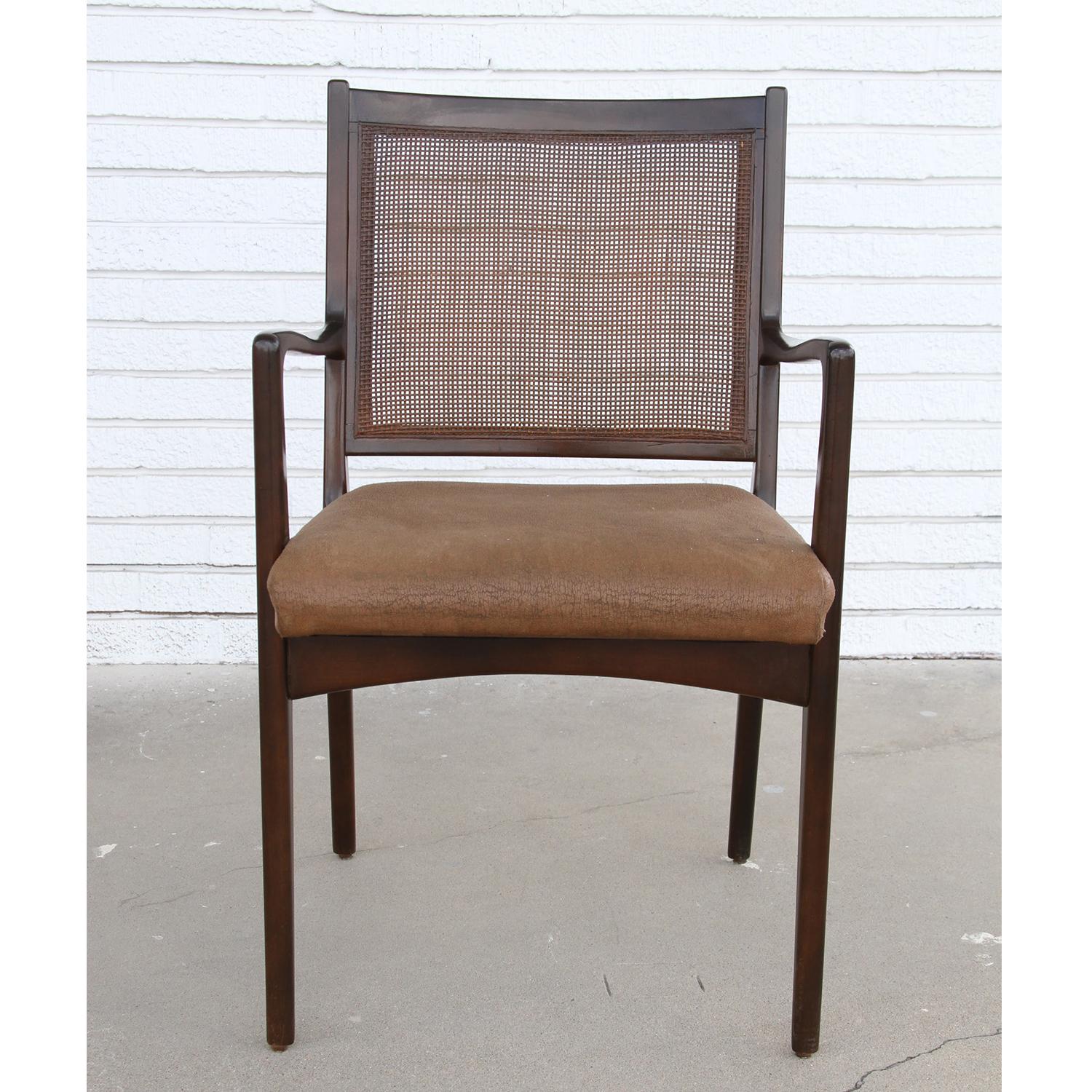 Set of 6 Swedish dining chairs Attributed to Karl Erik Ekselius in teak and cane

Karl-Erik Ekselius (1914-1998) was trained as a cabinet maker and was a student of Carl Malmsten. His designs are invested in modern Danish design of the time yet also