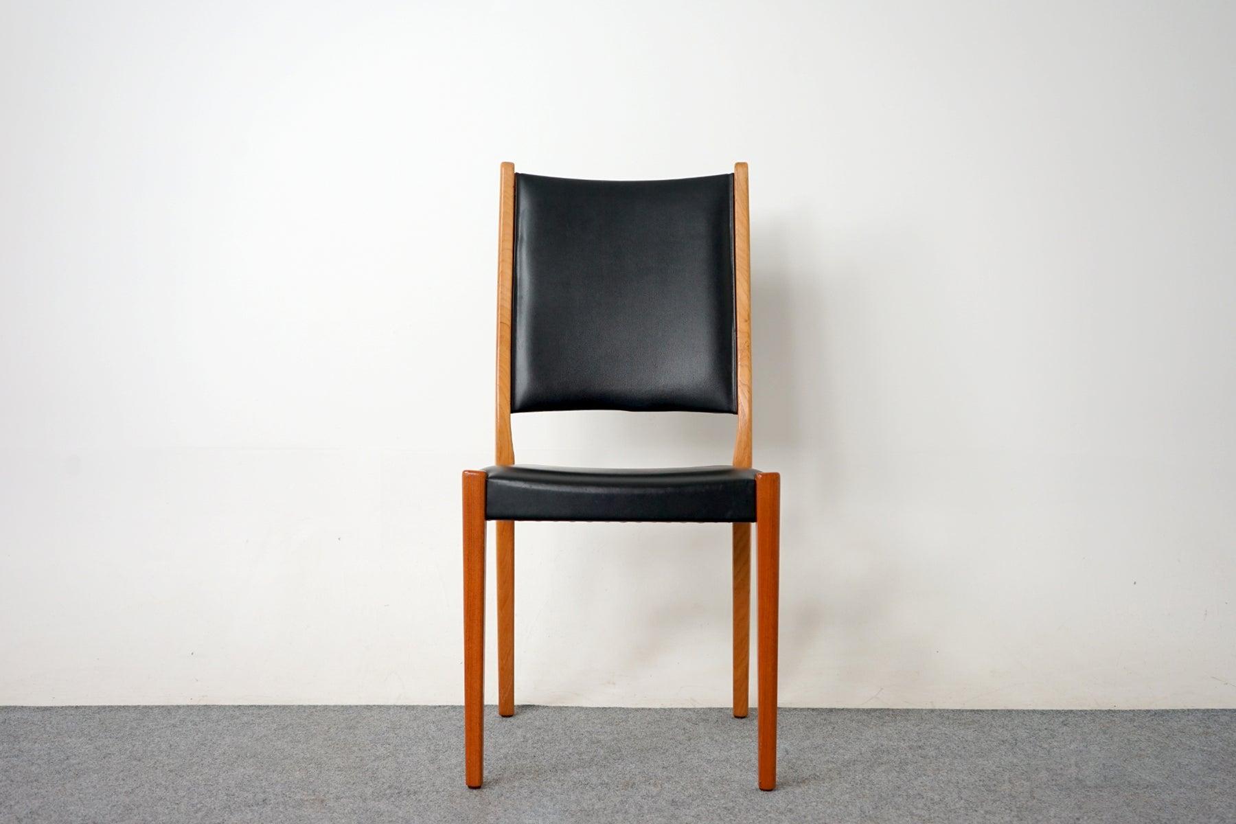 Danish Set of 6 Swedish Mid-Century Teak & Vinyl Dining Chairs by Svegards Markaryd