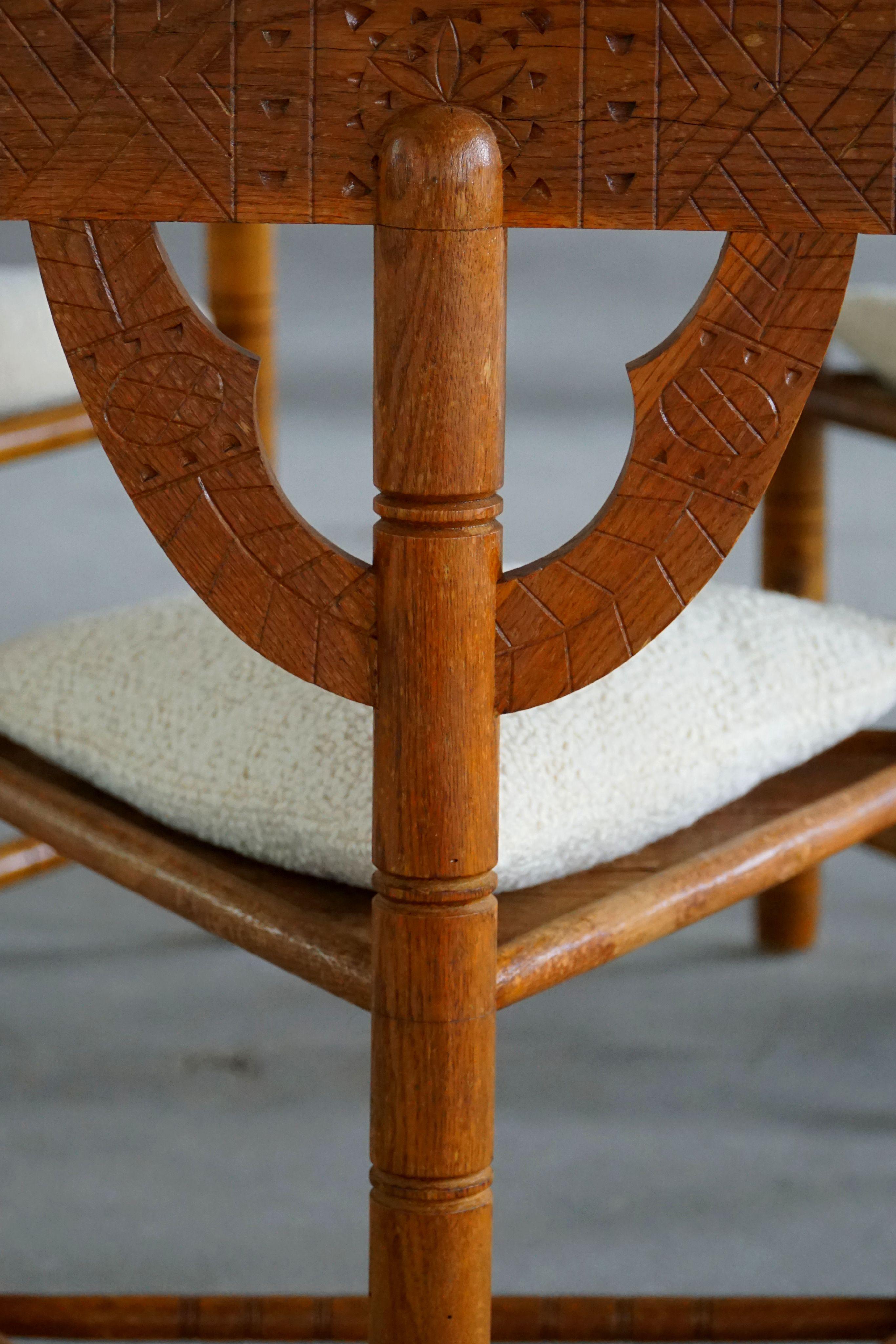 Satz von 6 schwedischen Mönchsstühlen mit Bouclé-Sitzen, Wabi Sabi, frühes 20. im Angebot 13