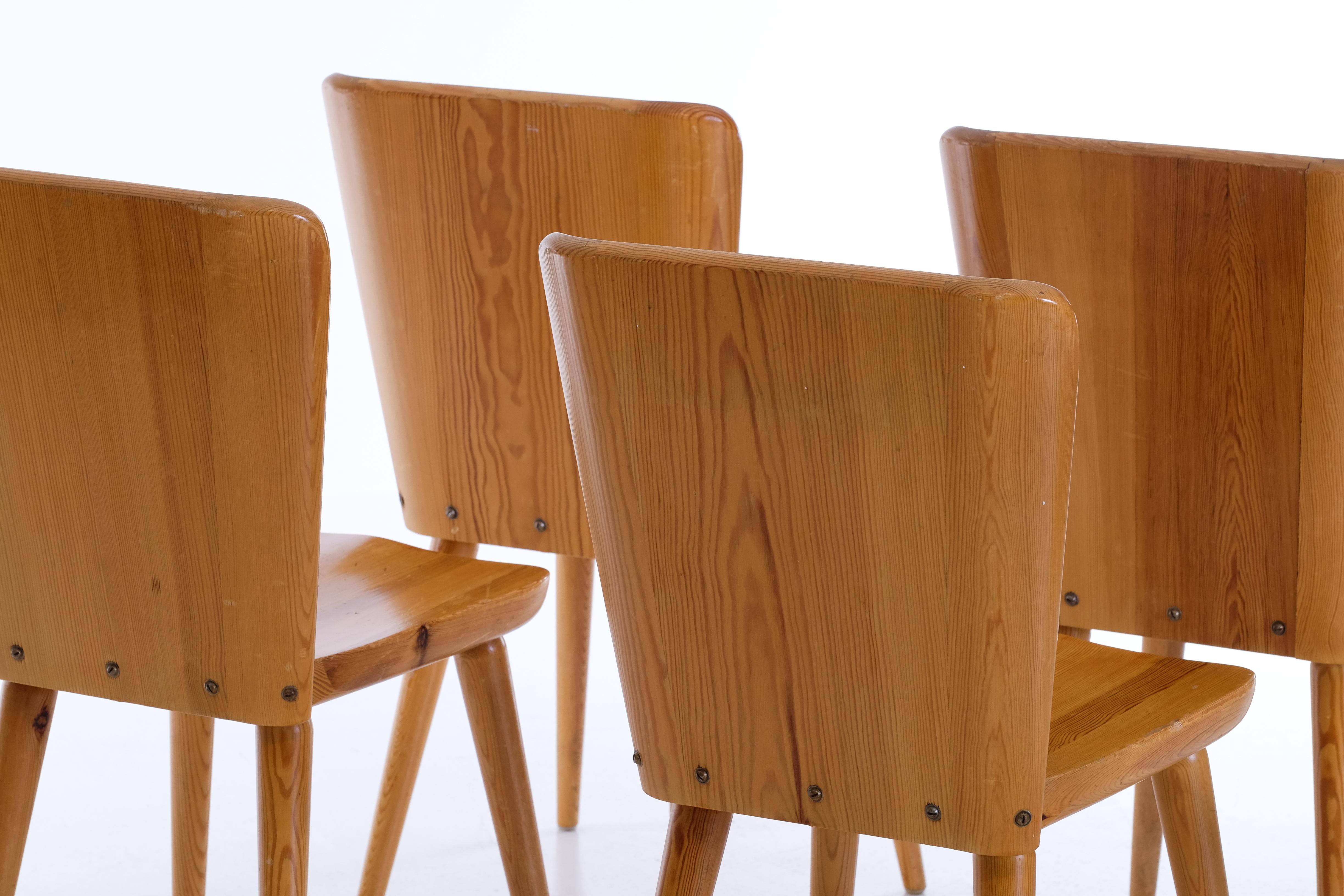 Set of 6 Swedish Pine Chairs by Göran Malmvall, Svensk Fur, 1960s For Sale 2