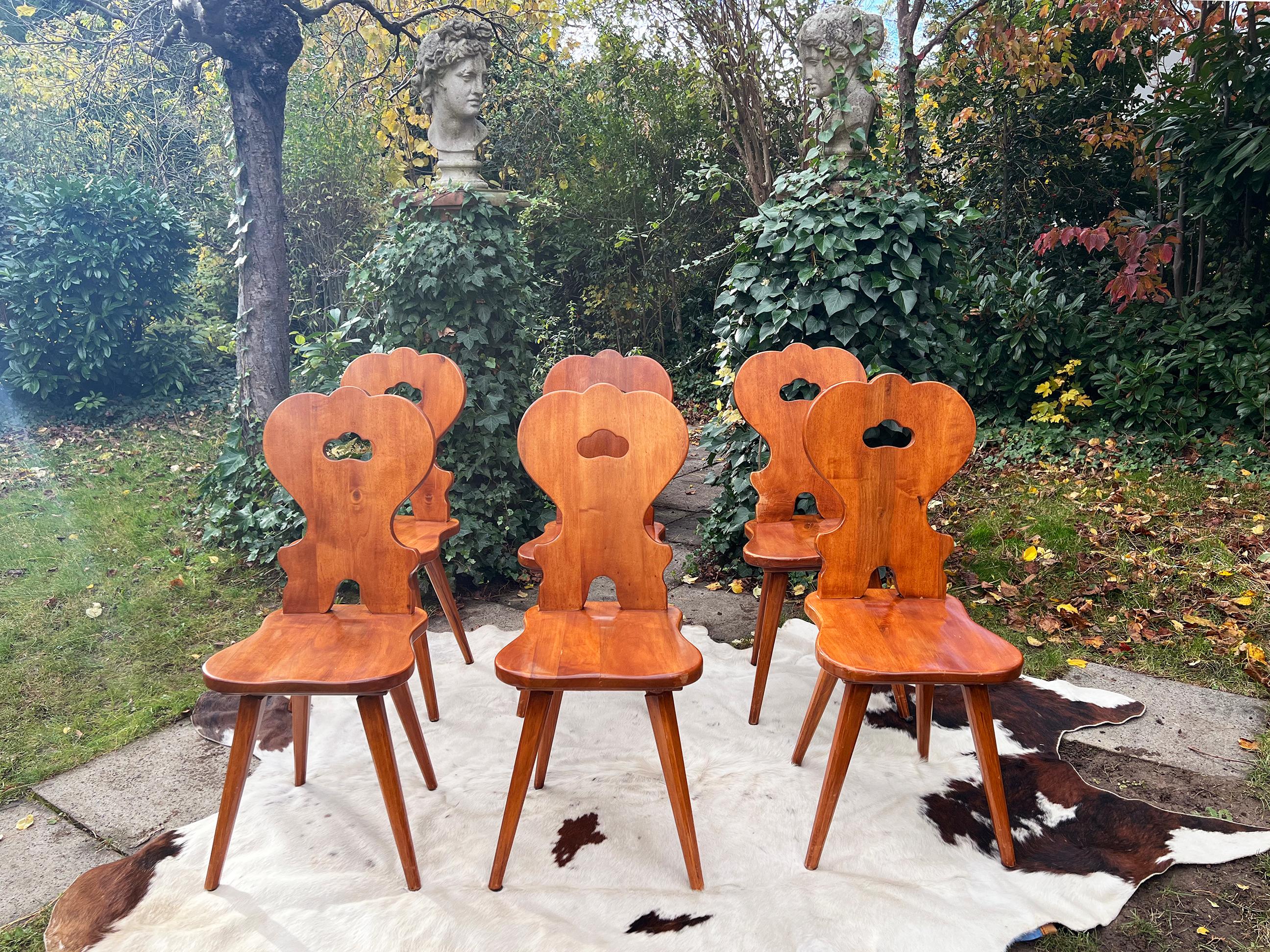 Set of 6 Swiss Handmade Farm House Carved Dining Chairs, Switzerland, 6 Pieces For Sale 4