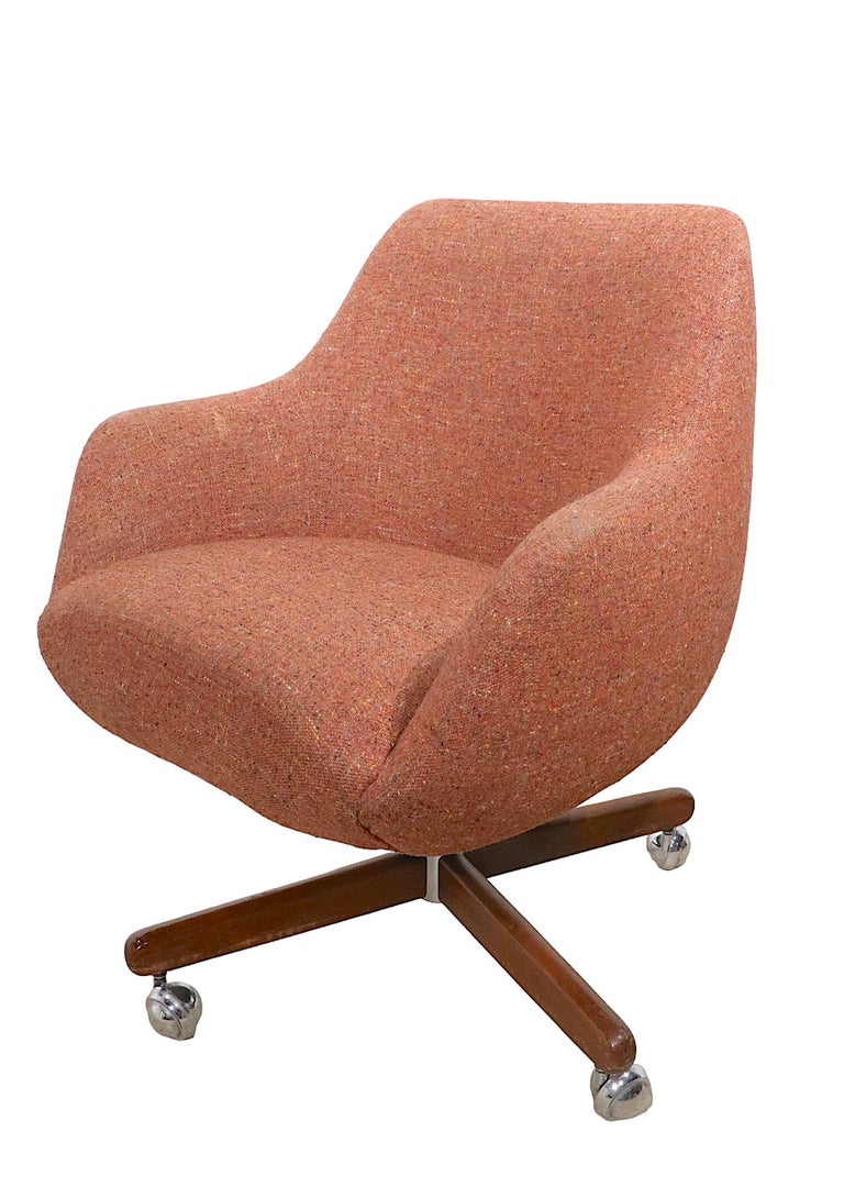 Set of 6 Swivel Tilt Office Desk Dining Chairs After Saarinen C. 1970s For Sale at 1stDibs