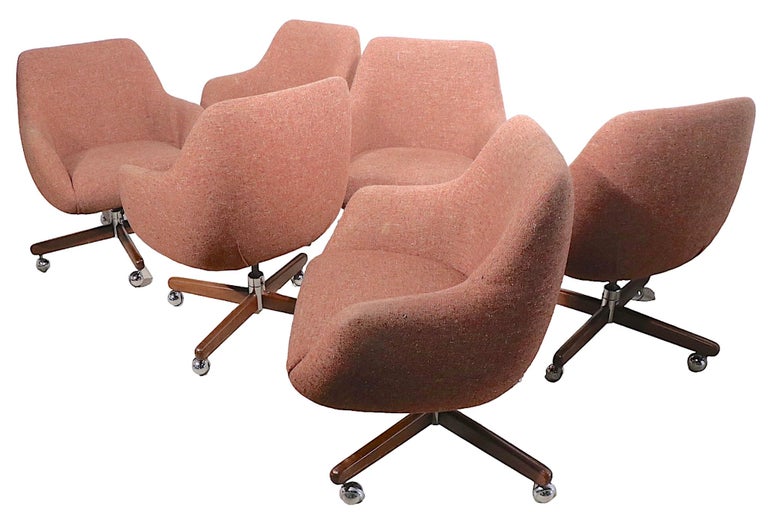 Set of 6 Swivel Tilt Office Desk Dining Chairs After Saarinen C. 1970s For Sale at 1stDibs