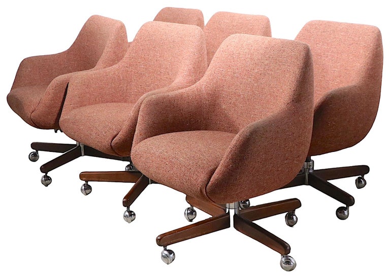 Set of 6 Swivel Tilt Office Desk Dining Chairs After Saarinen C. 1970s For Sale at 1stDibs