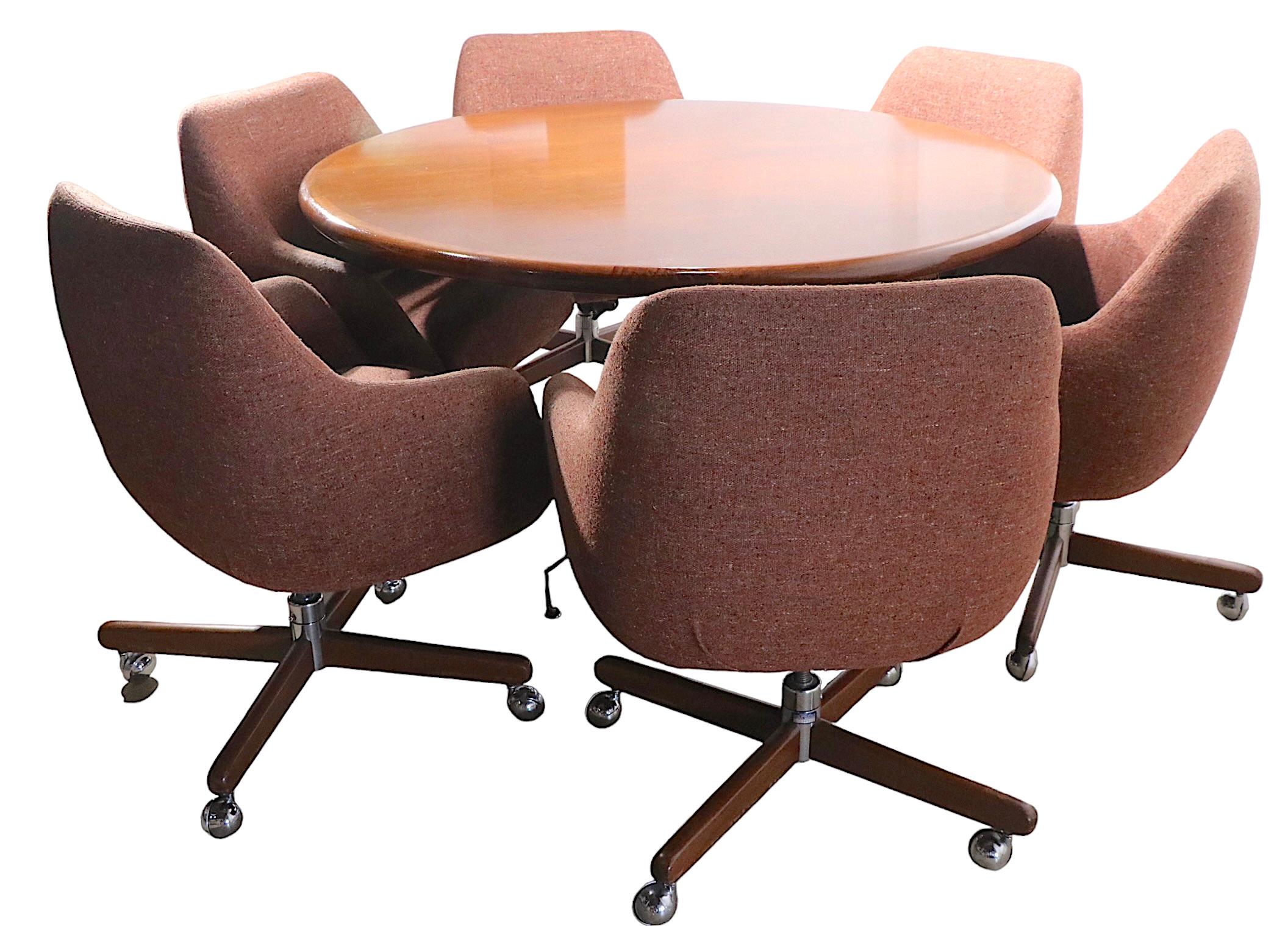 Set of 6 Swivel Tilt Office Desk Dining Chairs After Saarinen C. 1970s For Sale 1