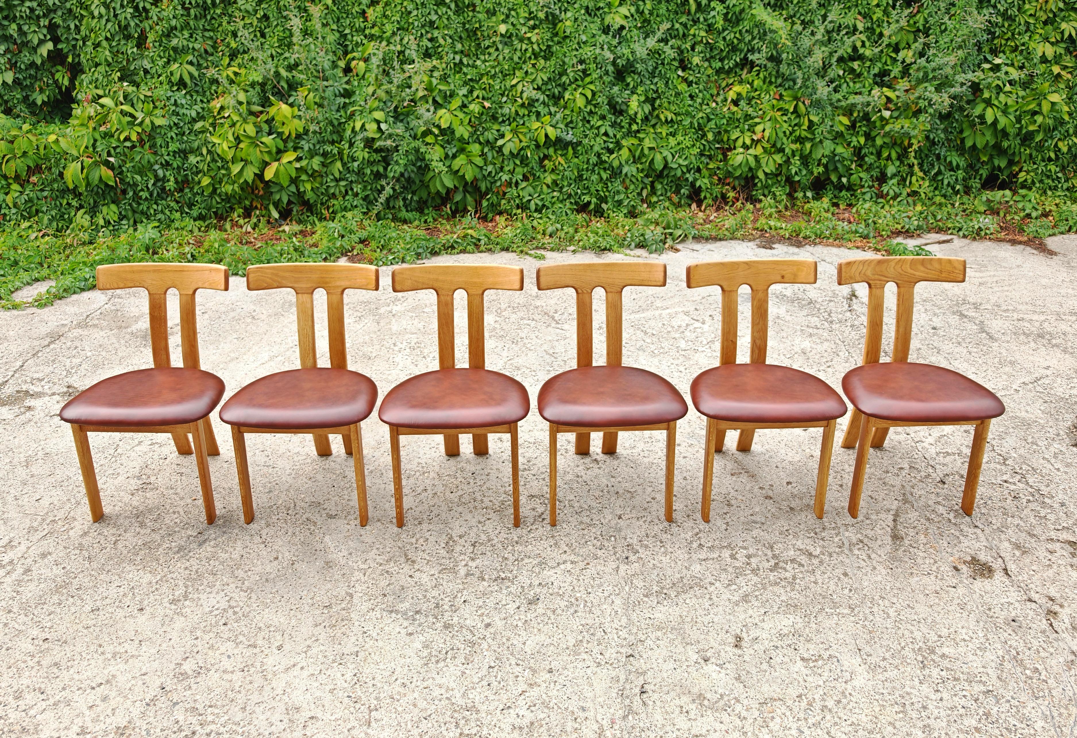 Satz von 6 T-Stühlen entworfen von Ole Wanscher für Carl Hansen, Dänemark 1960er Jahre (Leder) im Angebot
