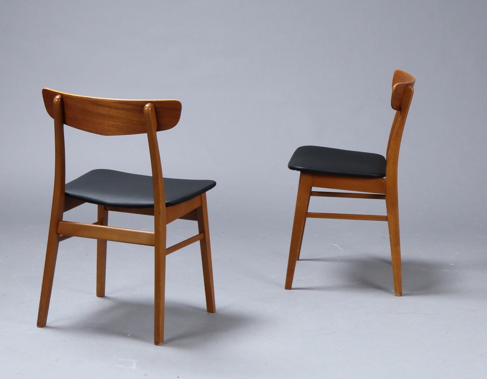 Set of 6 teak and beech dining chairs from Farstrup, Denmark In Good Condition In Klintehamn, SE