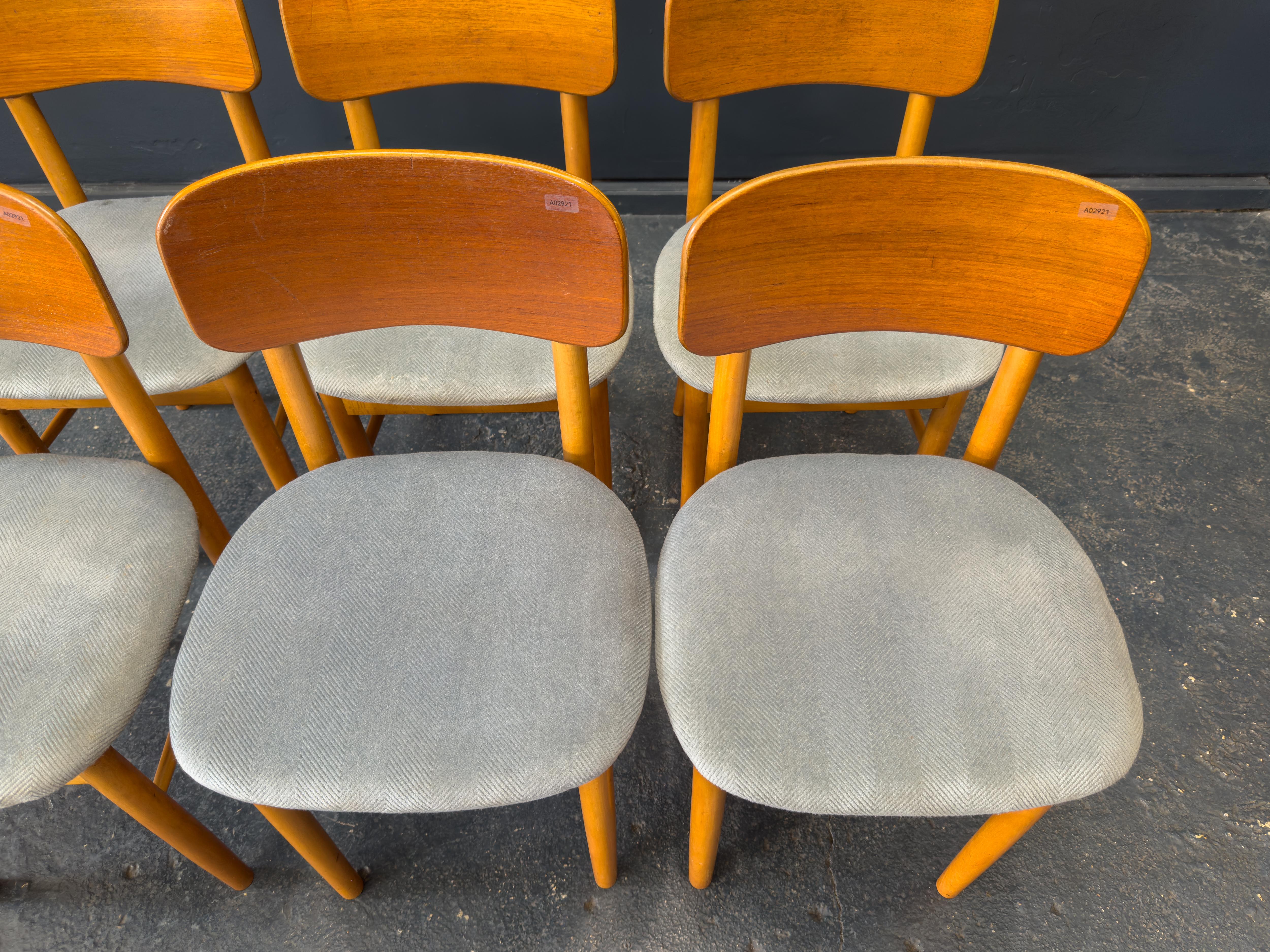 Ensemble de 6 chaises de salle à manger en teck et tapisserie bleue en vente 5