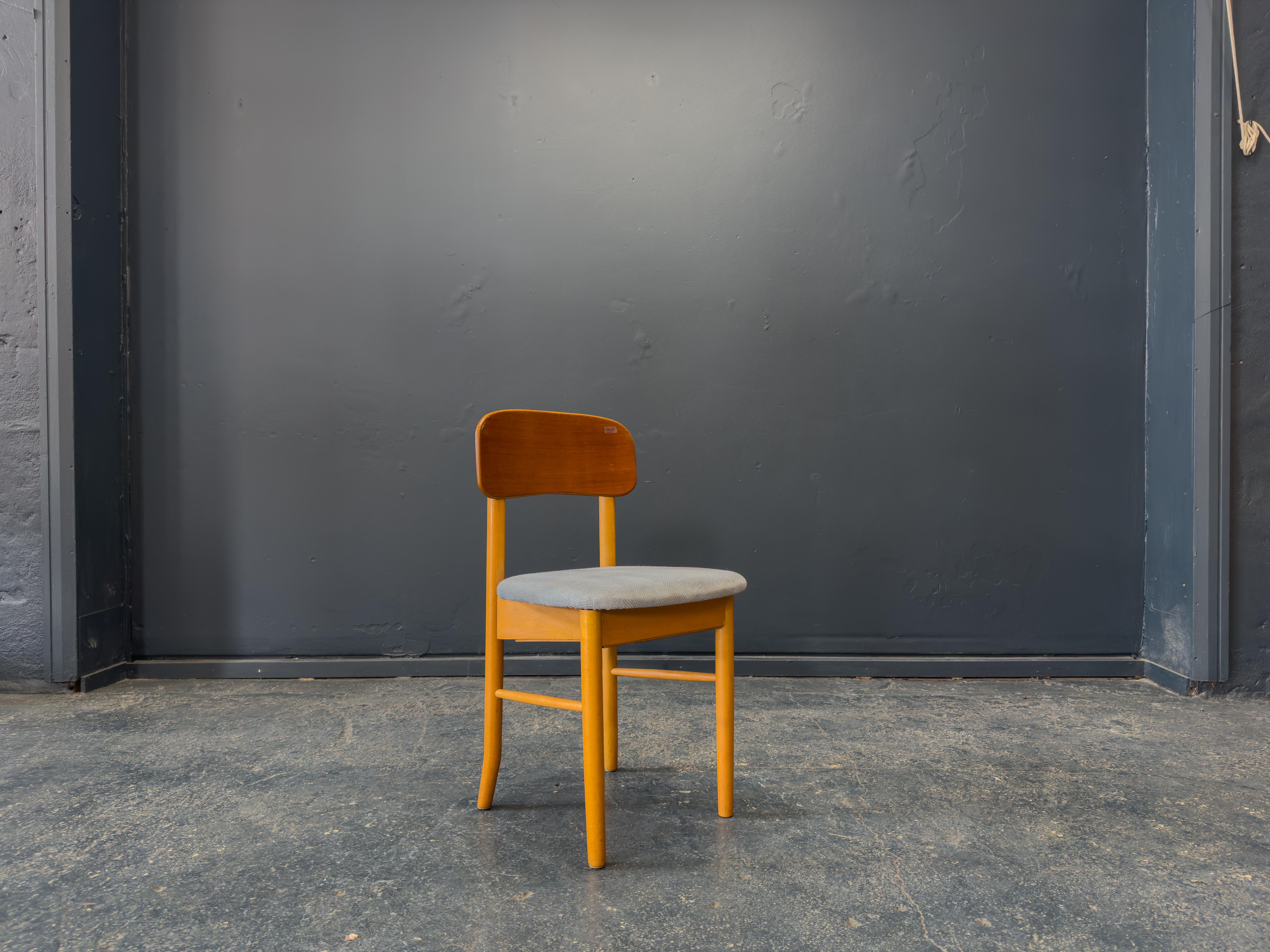 20ième siècle Ensemble de 6 chaises de salle à manger en teck et tapisserie bleue en vente