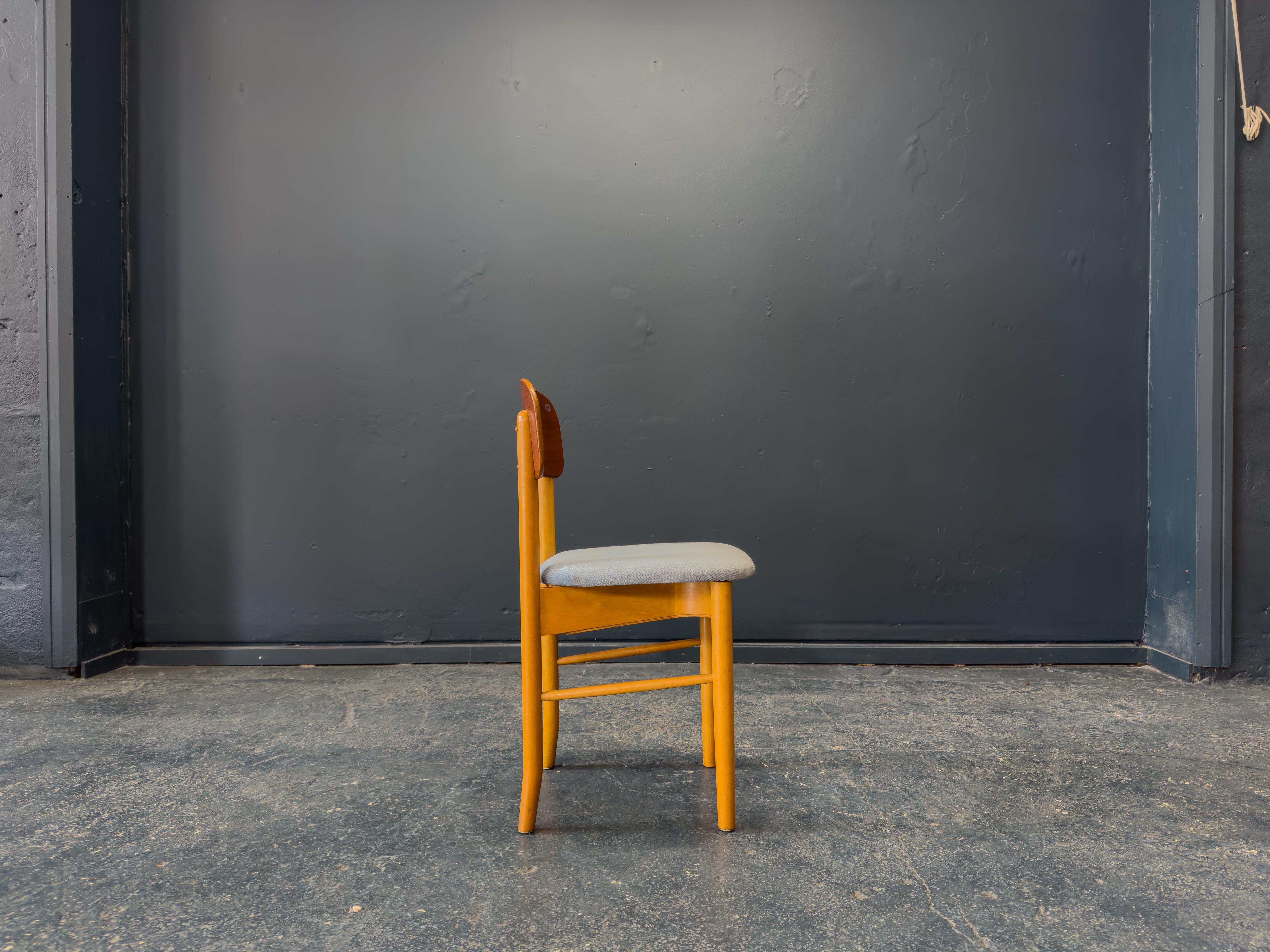 Teck Ensemble de 6 chaises de salle à manger en teck et tapisserie bleue en vente