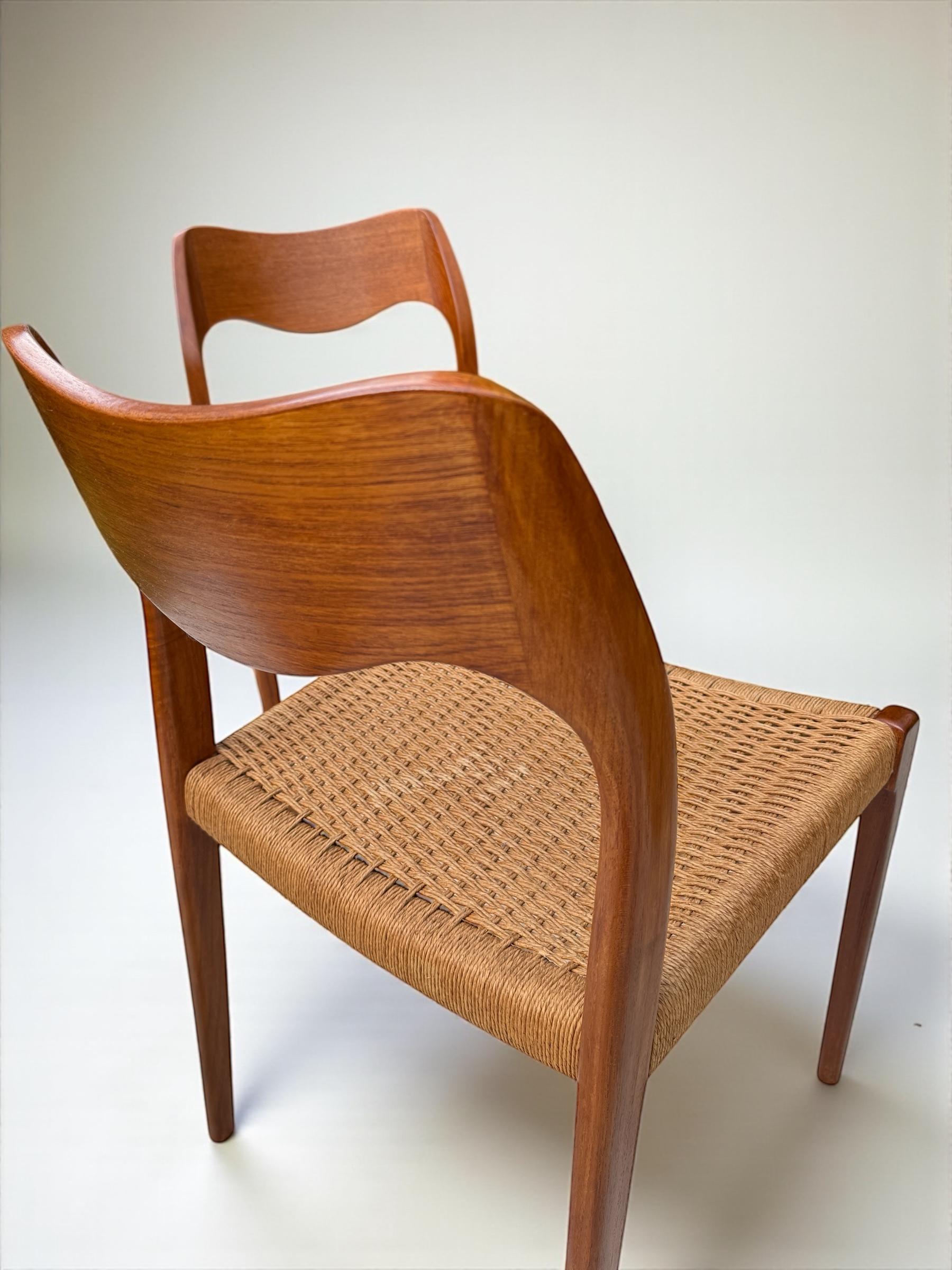Set of 6 Teak and Paper Cord Model 71 Dining Chairs by Niels O Møller 1960's For Sale 2