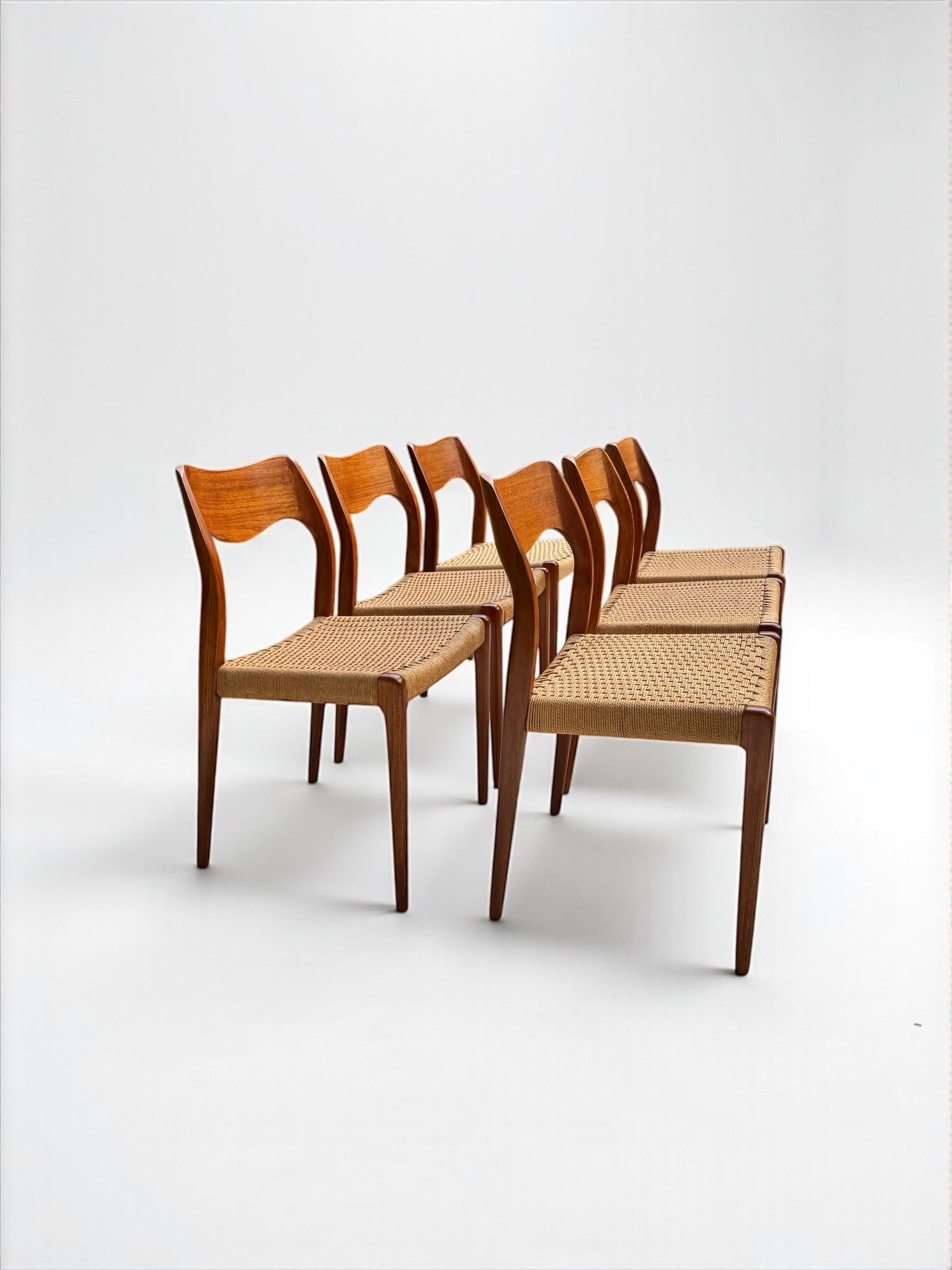 Set of 6 Teak and Paper Cord Model 71 Dining Chairs by Niels O Møller 1960's For Sale 5