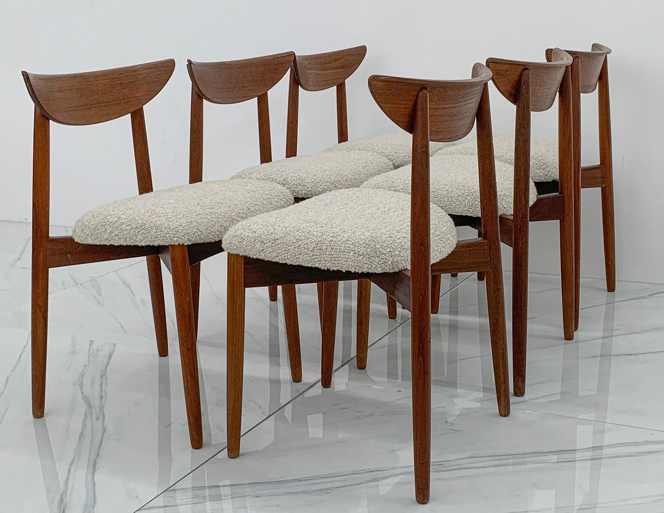 Bouclé Set of 6 Teak & Boucle Dining Chairs by Harry Østergaard for Randers Møbelfabrik For Sale