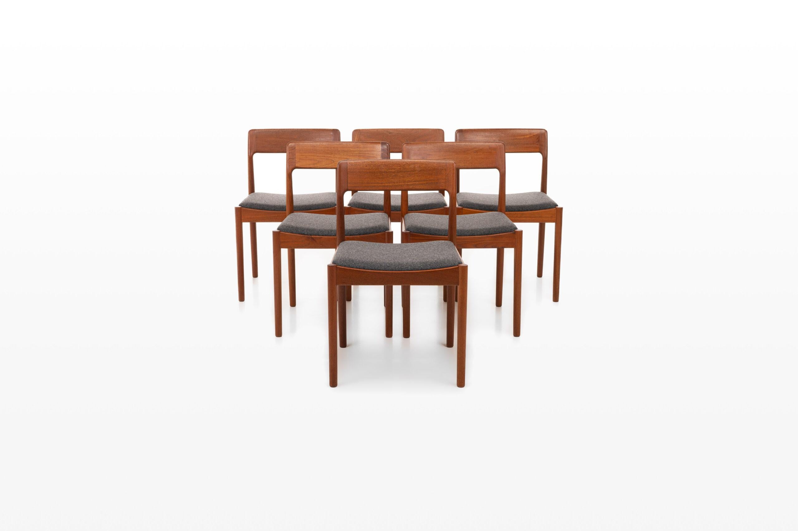 Scandinavian Modern Set of 6 Teak Dining Chairs by Johannes Norgaard, Denmark 1960s