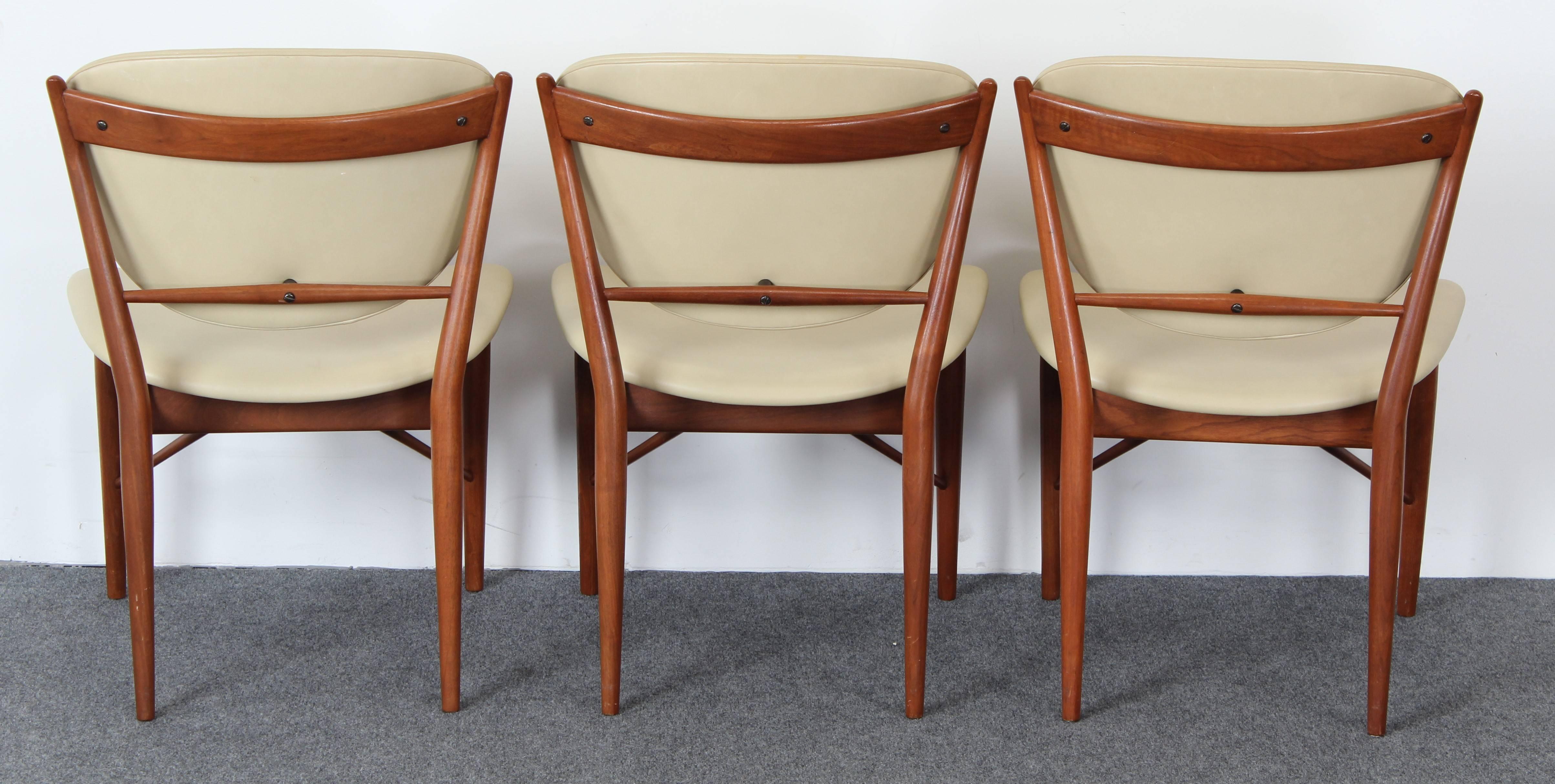 Set of Six Teak Finn Juhl NV-51 Dining Chairs for Baker Furniture Company, 1960s In Good Condition In Hamburg, PA