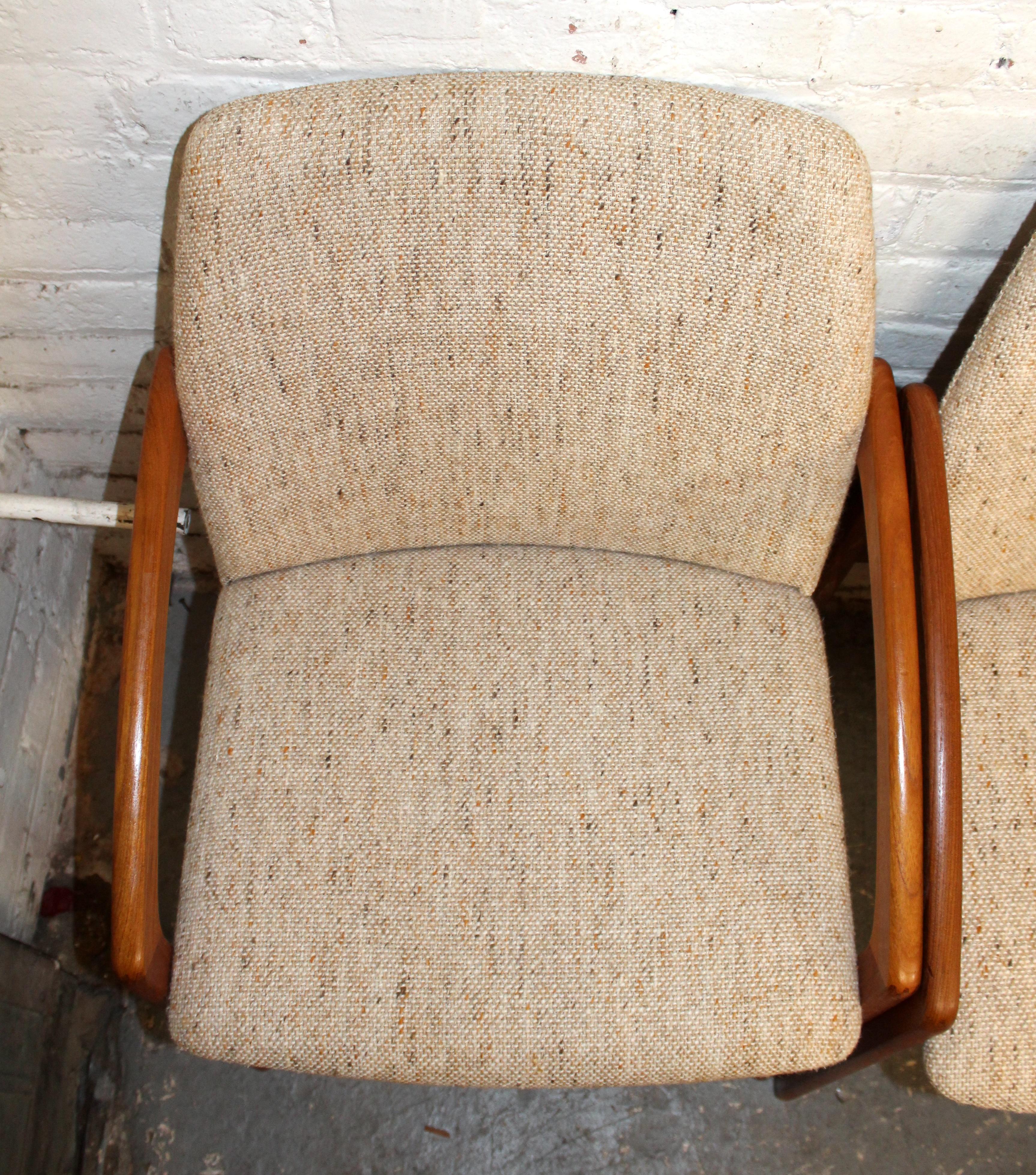 Mid-Century Modern Ensemble de 6 chaises de salle à manger en teck tapissées par Korup Stolefabrik en vente