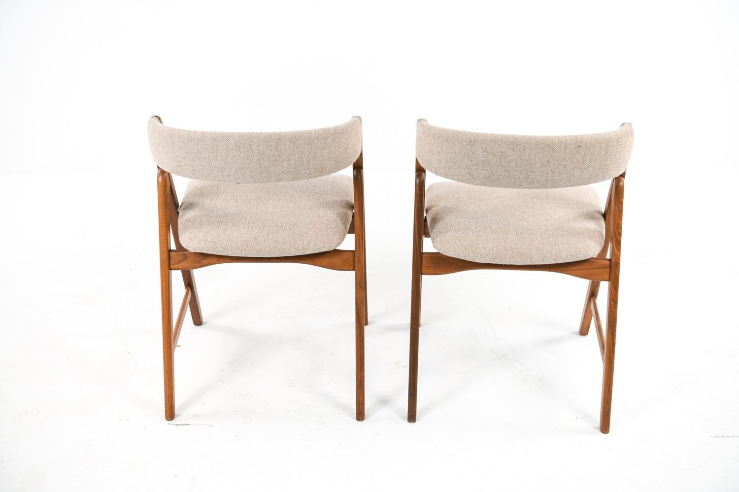 Set of 6 TH. Harlev Model 205 Side Chairs for Farstrup 4
